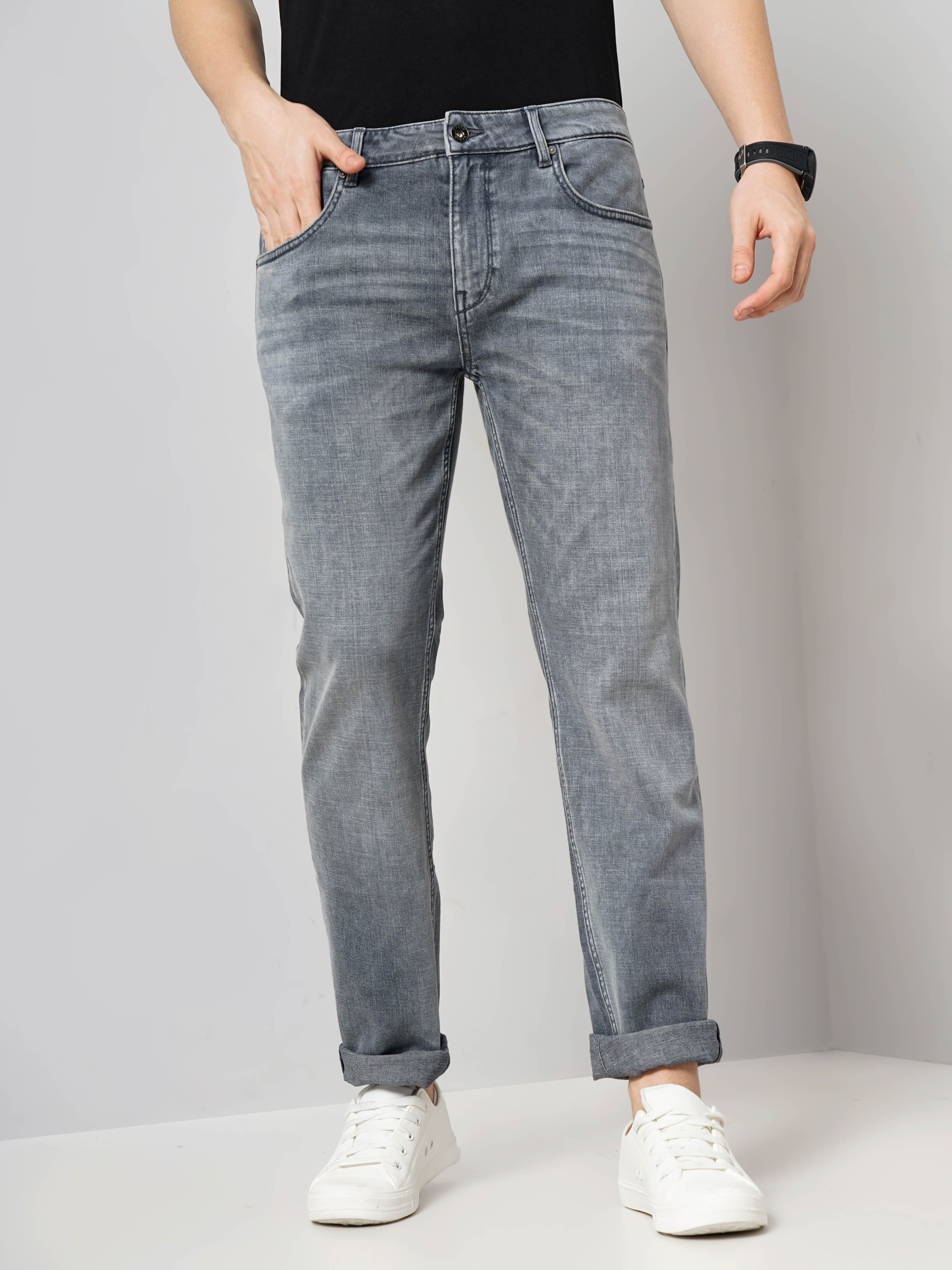 Celio Men Grey Solid Straight Fit Cotton Twill Denim Soft Touch Jeans