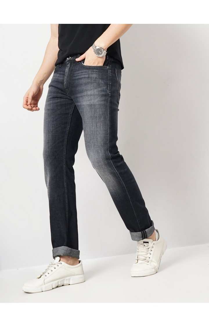 Celio Men Black Solid Straight Fit Cotton Twill Denim Soft Touch Jeans