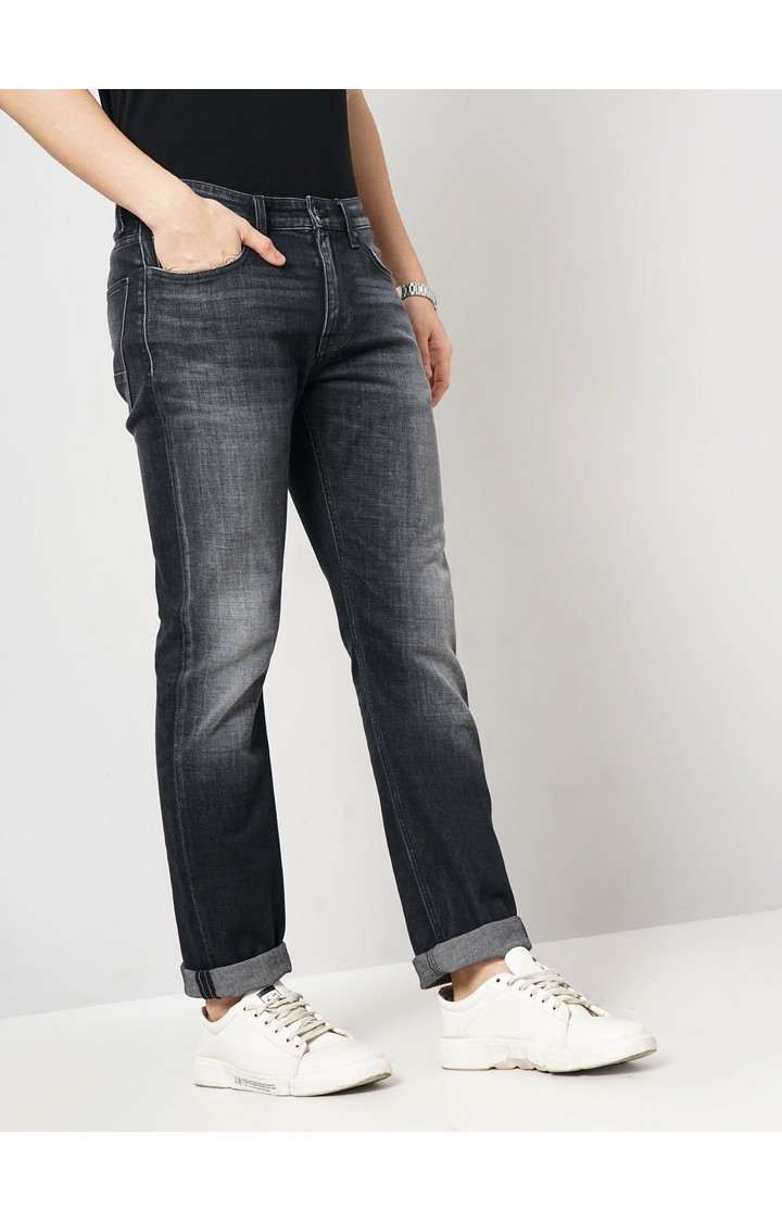 Celio Men Black Solid Straight Fit Cotton Twill Denim Soft Touch Jeans
