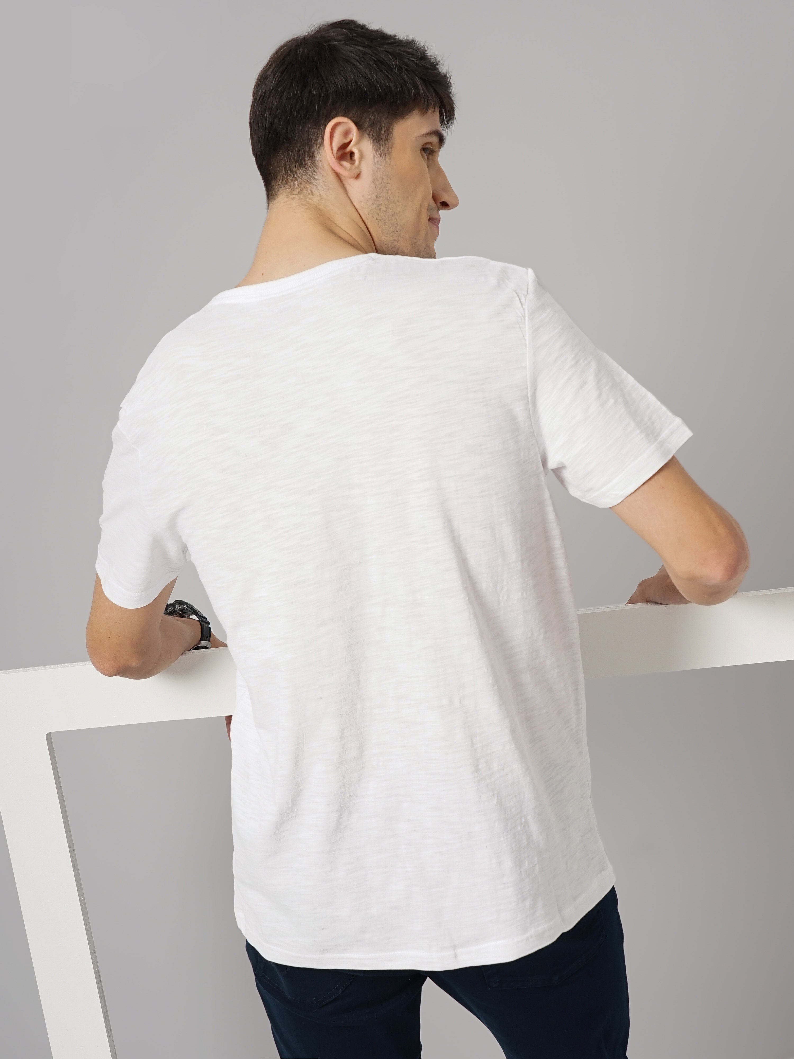 Celio Men White Solid Regular Fit Cotton Fashion T-Shirt