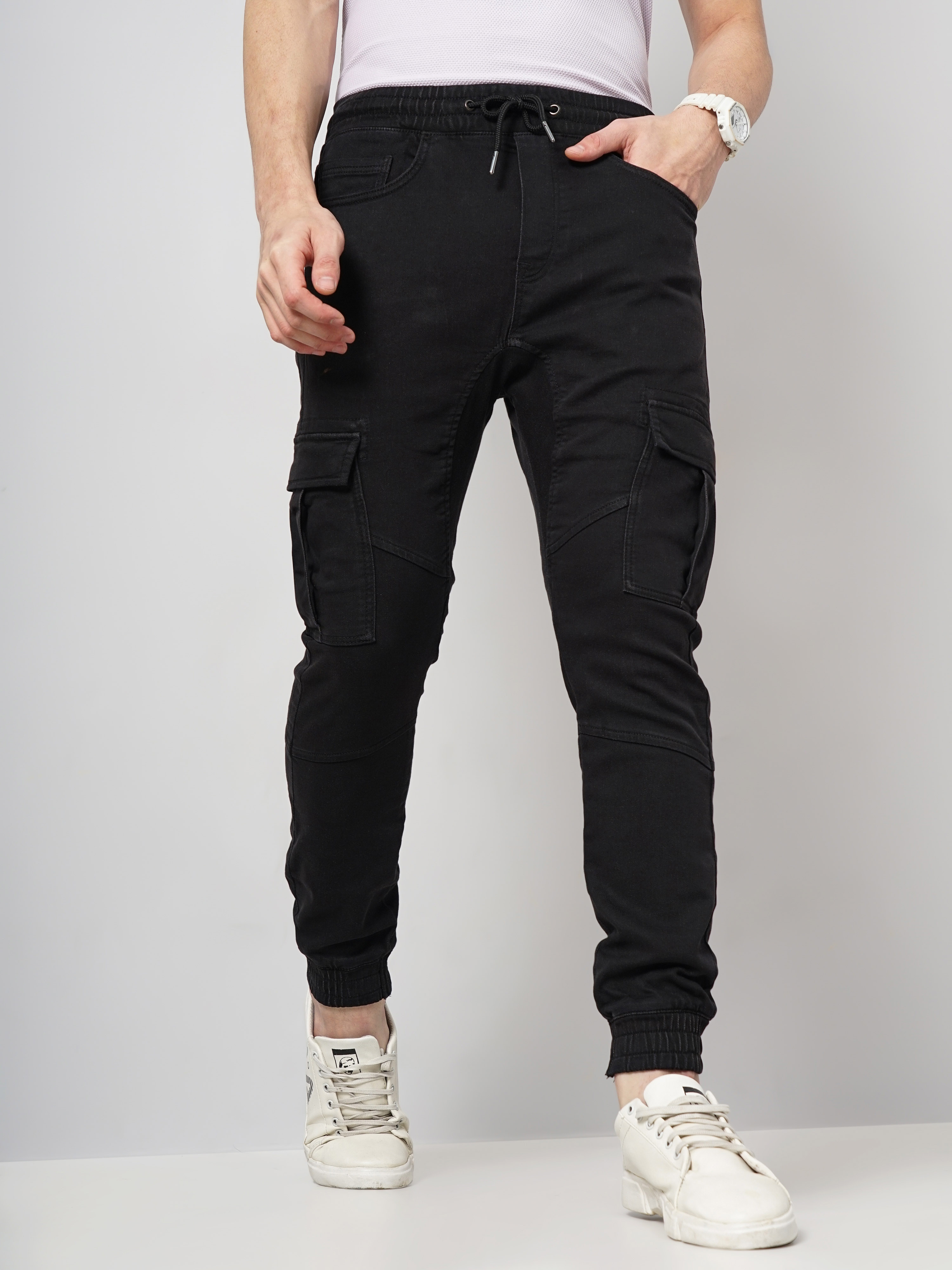 Celio Men Black Solid Loose Fit Cotton Cargo Casual Trouser