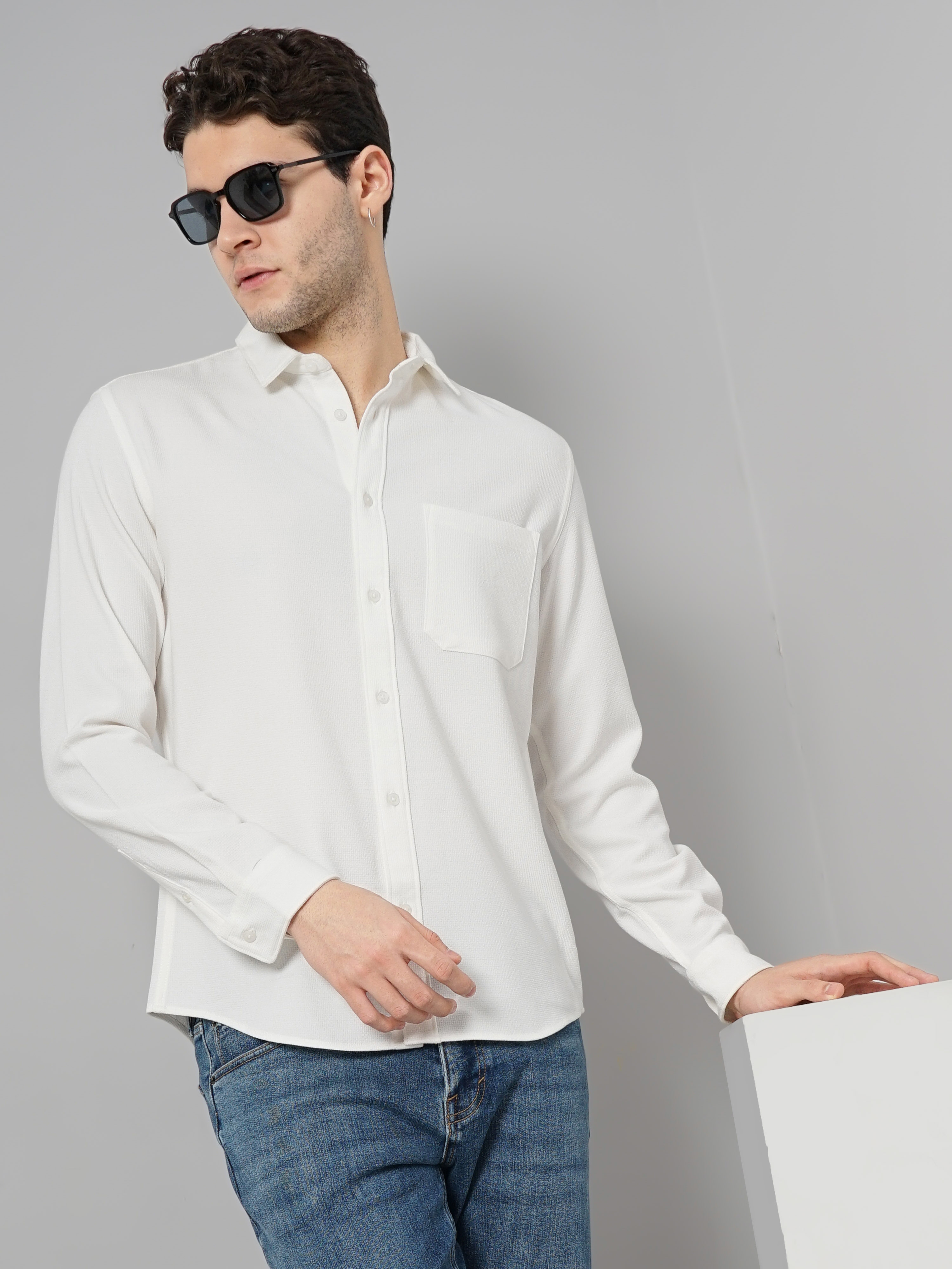 celio | Celio Men Off White Solid Regular Fit Polyester Overshirt Casual Shirt