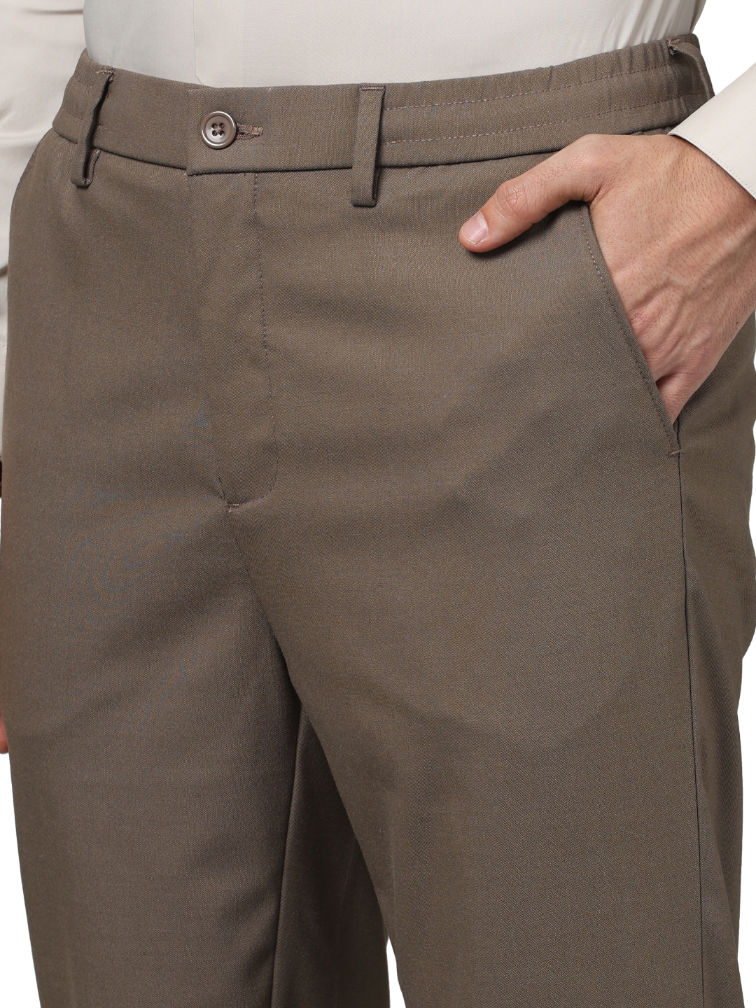 Celio Men Brown Solid Regular Fit Polyester 24Hr Casual Trousers