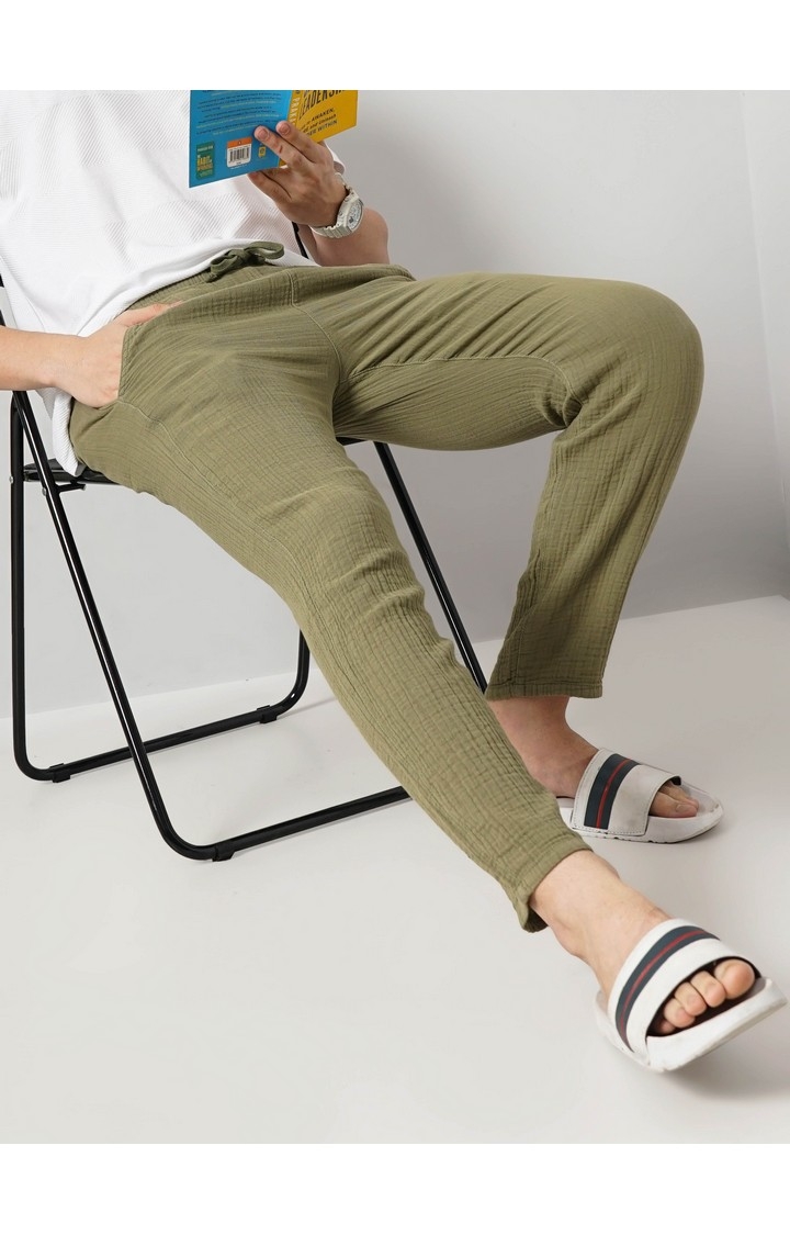 Celio Men Green Solid Regular Fit Cotton Fashion Trousers