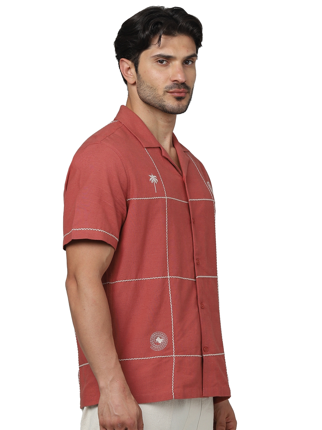 Celio Men Red Embroidered Regular Fit Viscose Rayon Casual Shirts