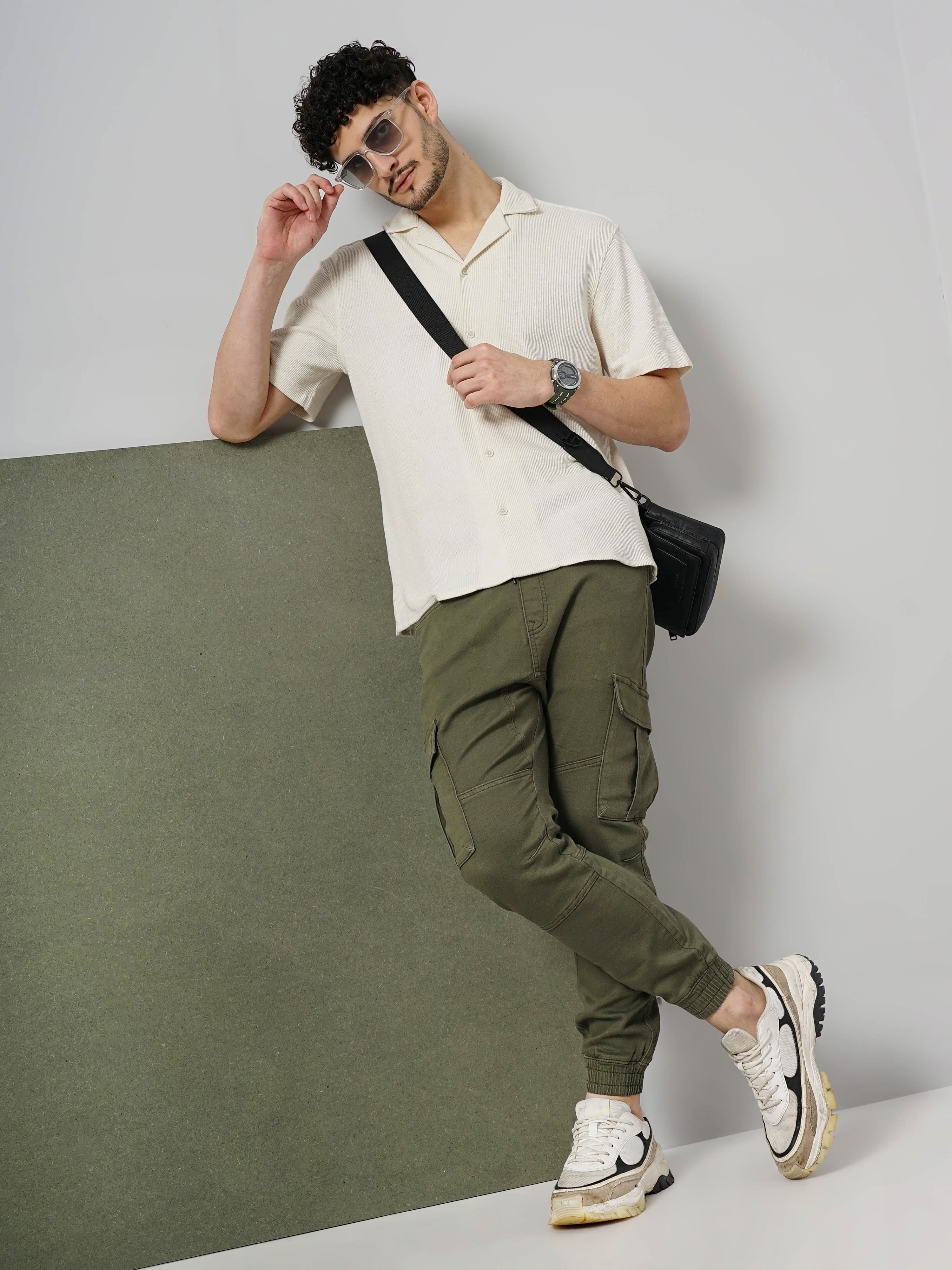 Celio Men Beige Solid Regular Fit Cotton Flatknit Shirt Casual Shirt