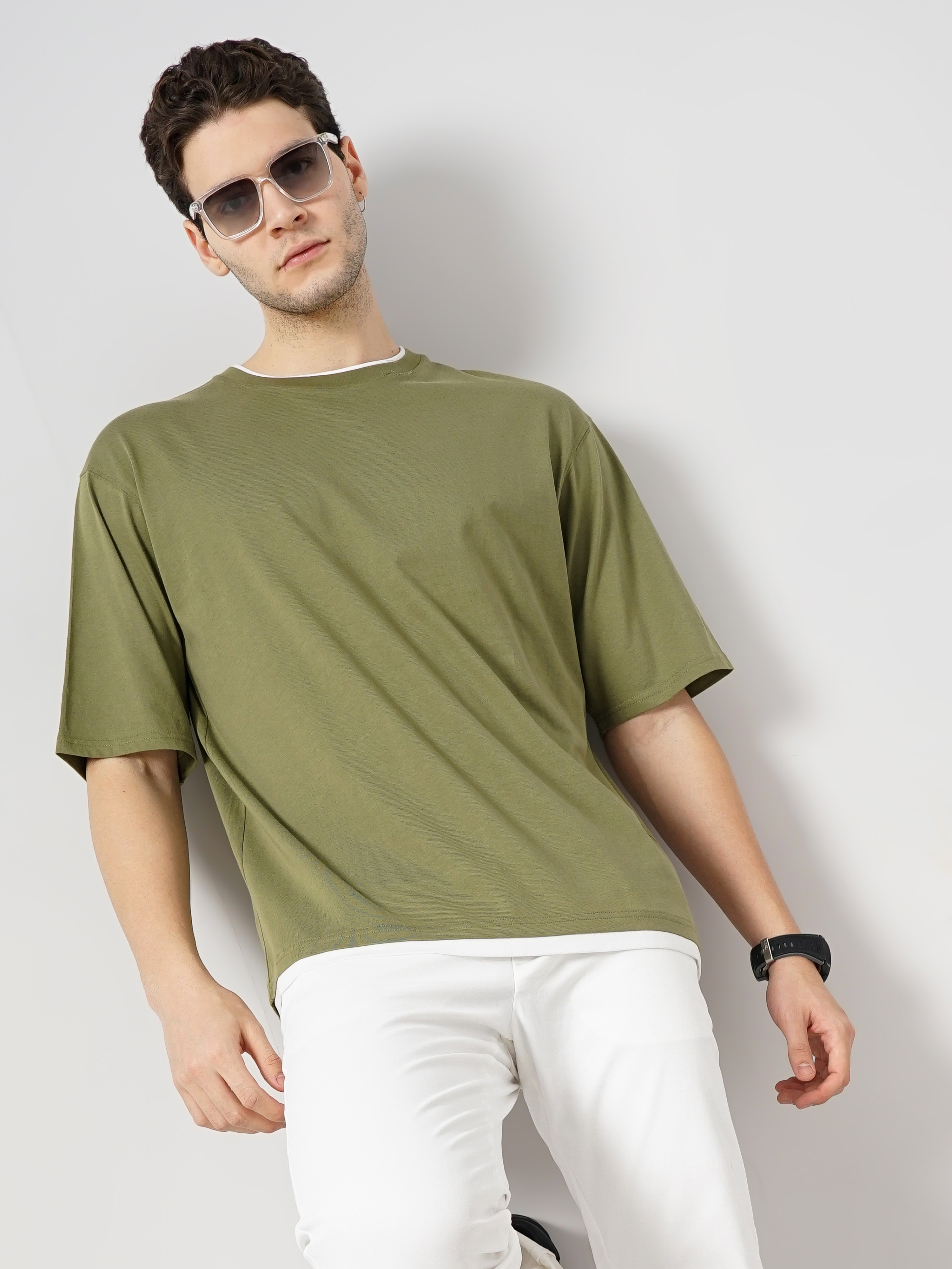 Celio Men Olive Solid Regular Fit Cotton Tshirts