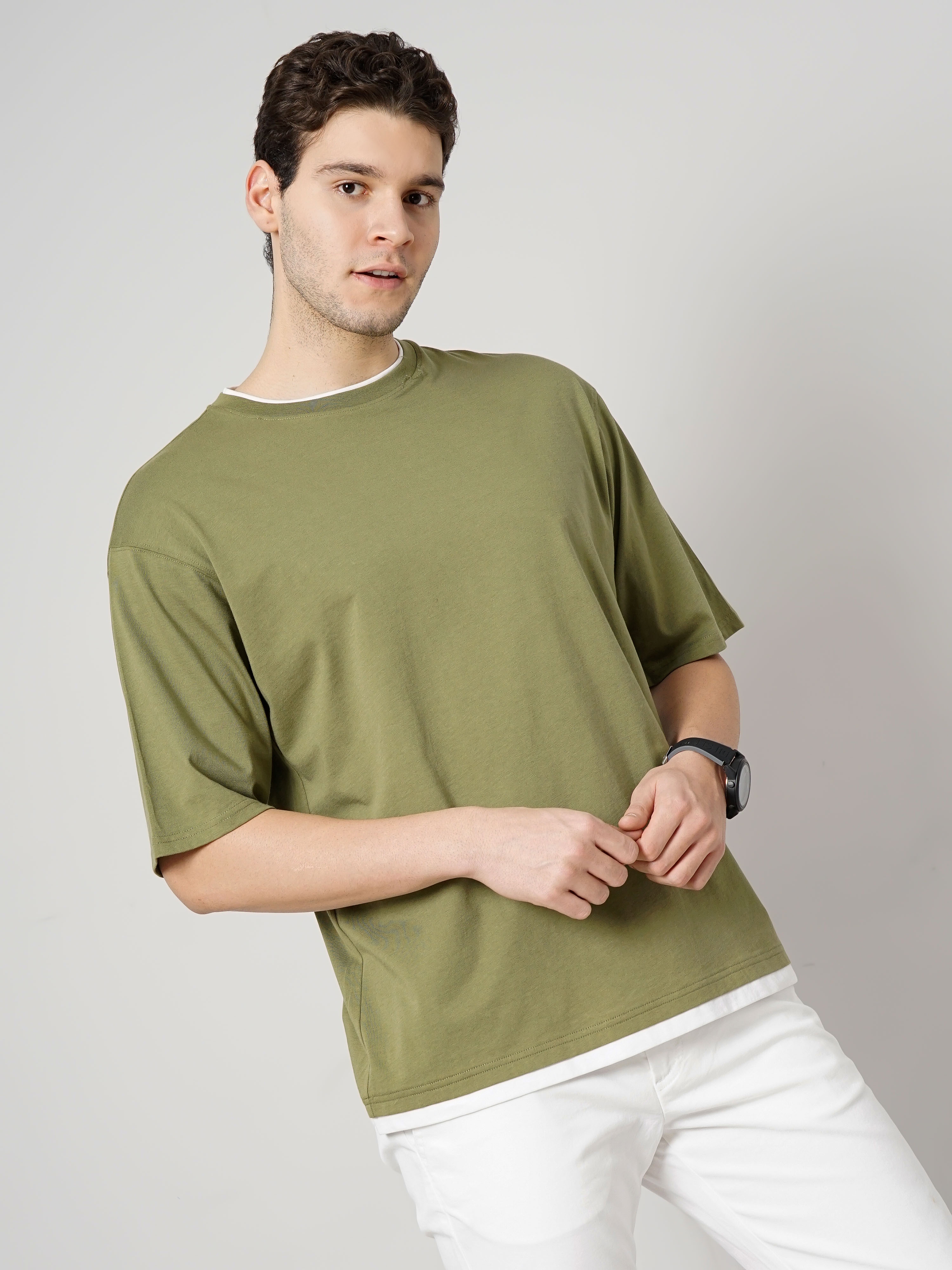 Celio Men Olive Solid Regular Fit Cotton Tshirts