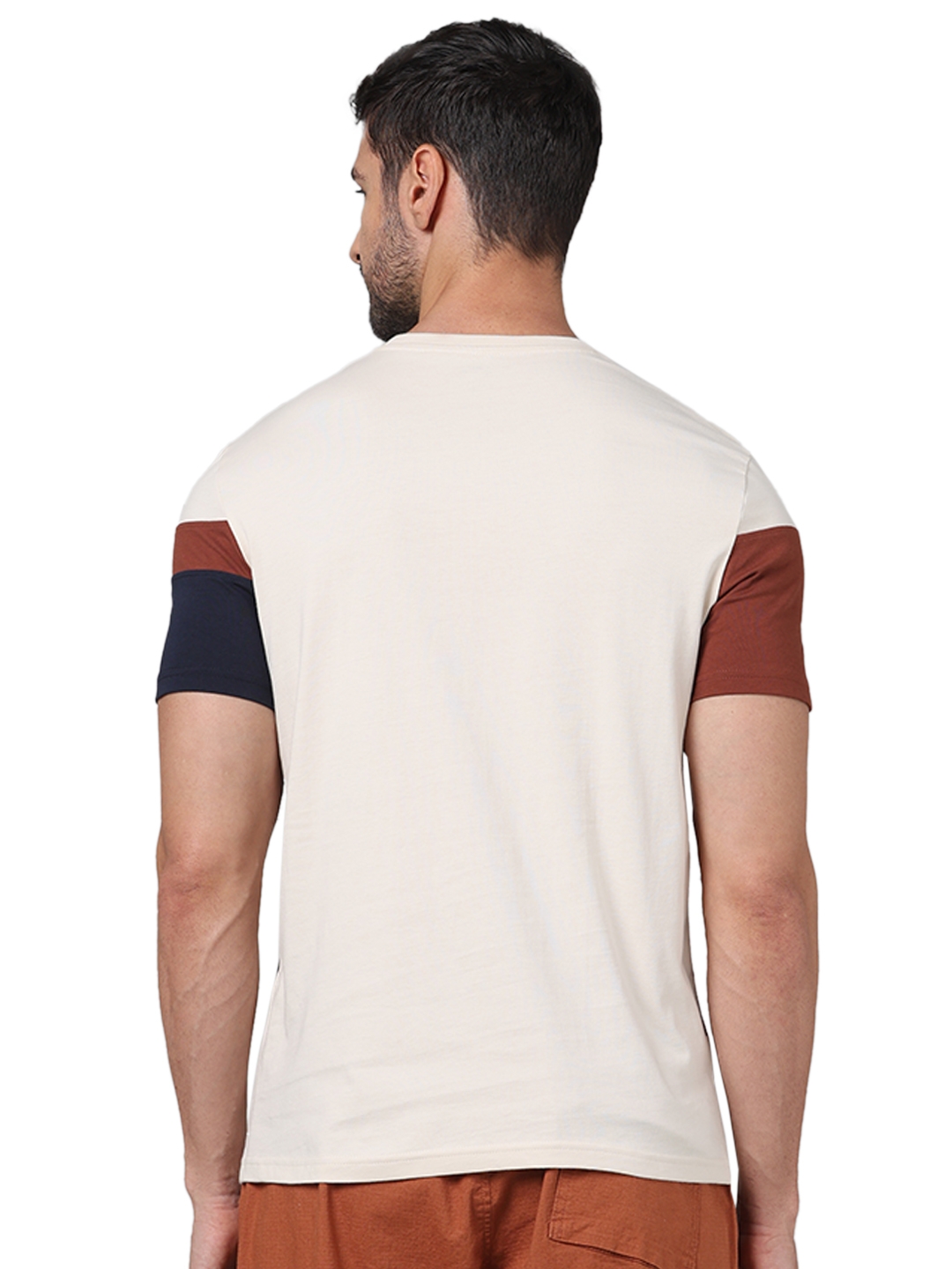 Celio Men Beige Colourblocked Regular Fit Cotton Fashion Tshirt