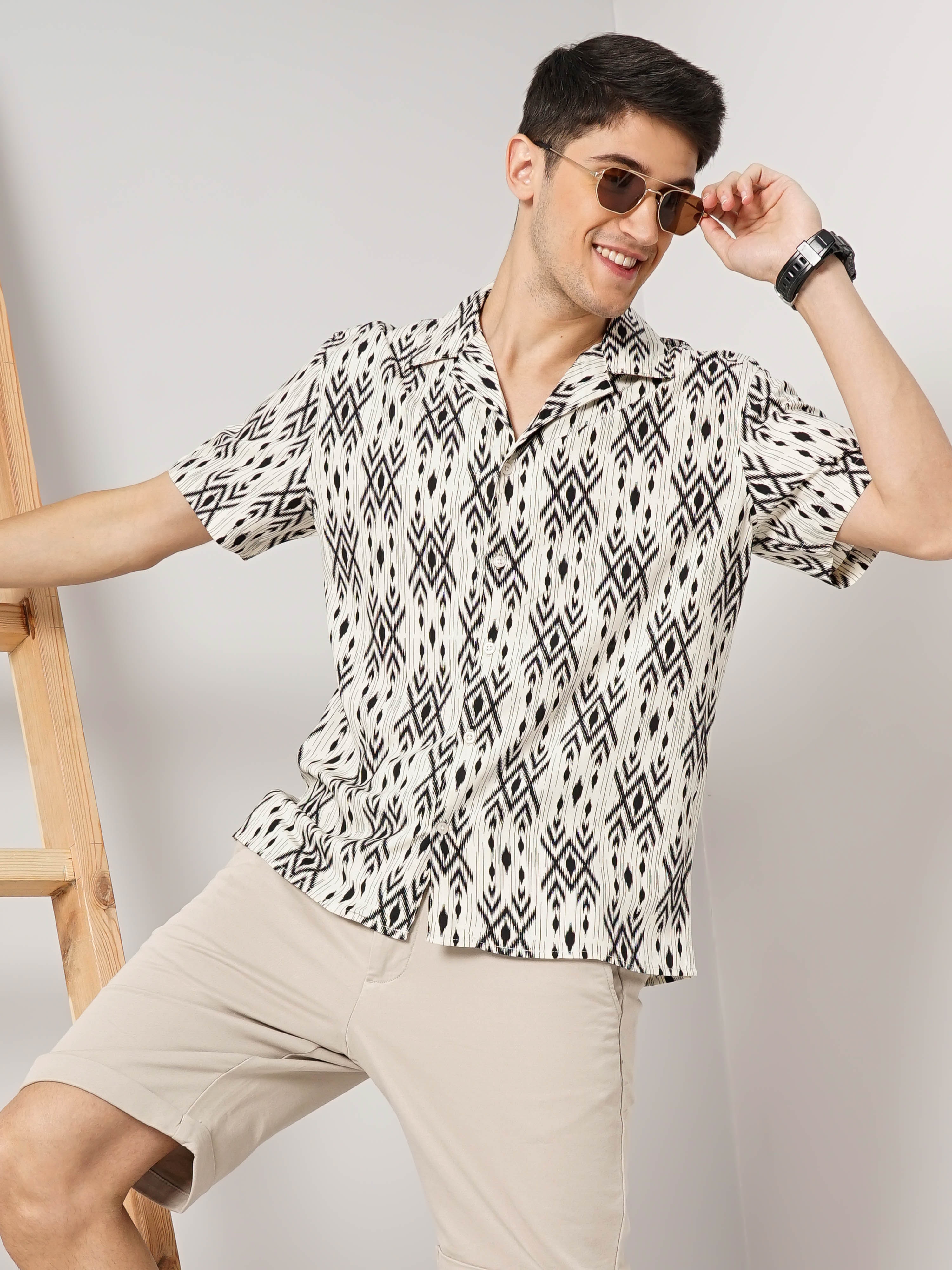 celio | Celio Men Off White Printed Regular Fit Viscose Rayon Soft Touch Casual Shirt