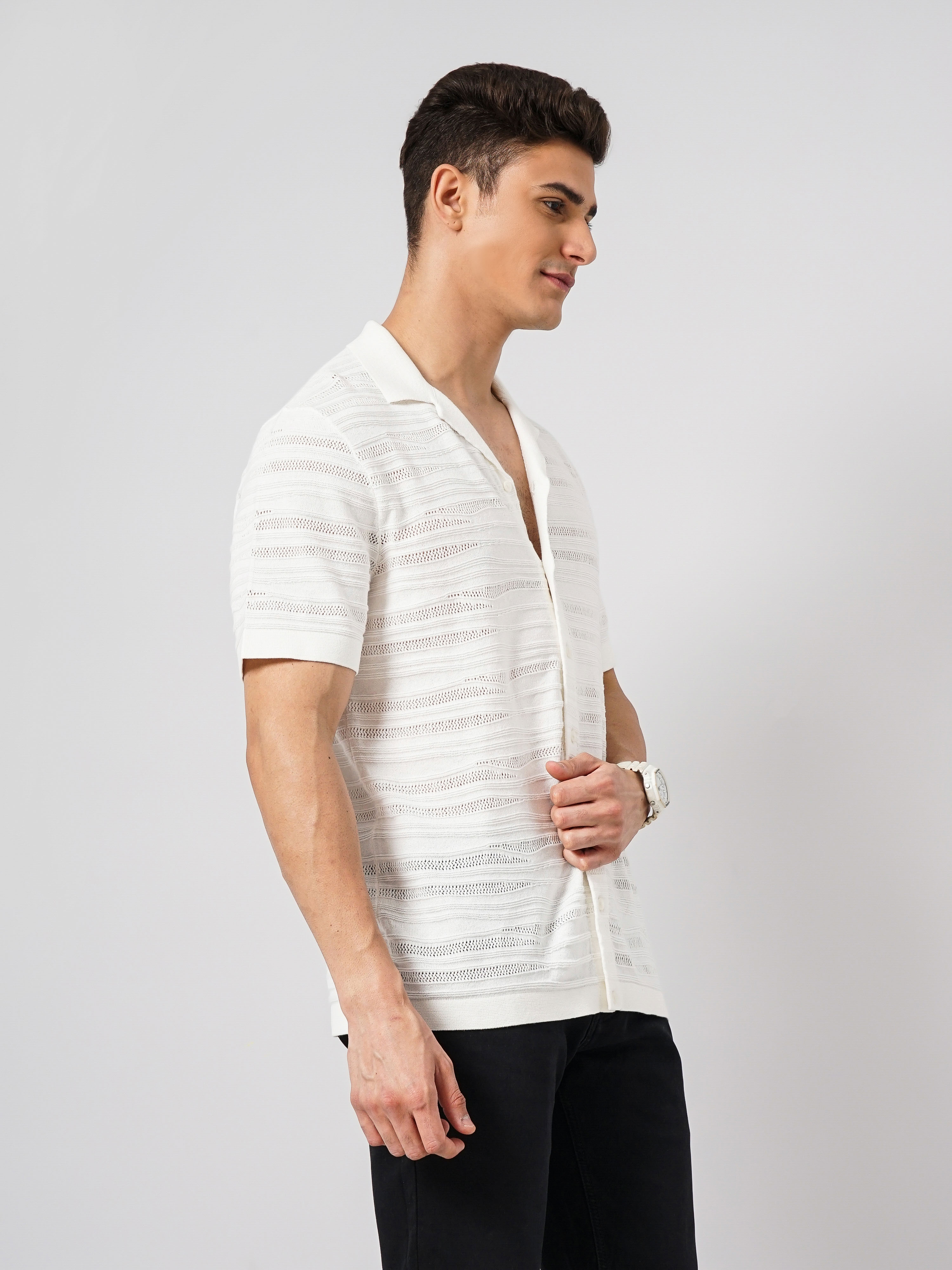 Celio Men Off White Solid Regular Fit Cotton Flatknit Shirt