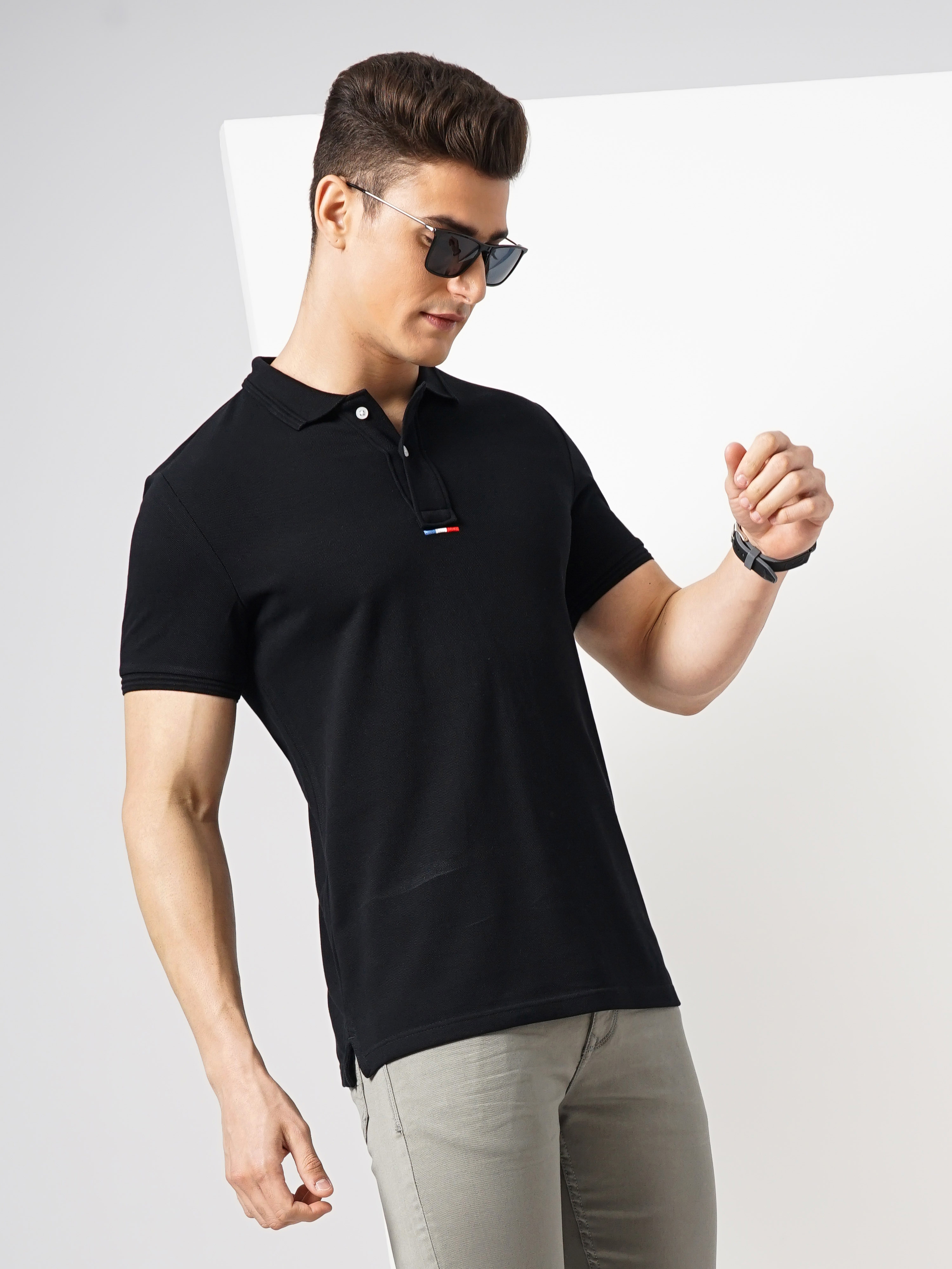 Celio Men Black Solid Regular Fit Cotton Basic Polo Tshirts
