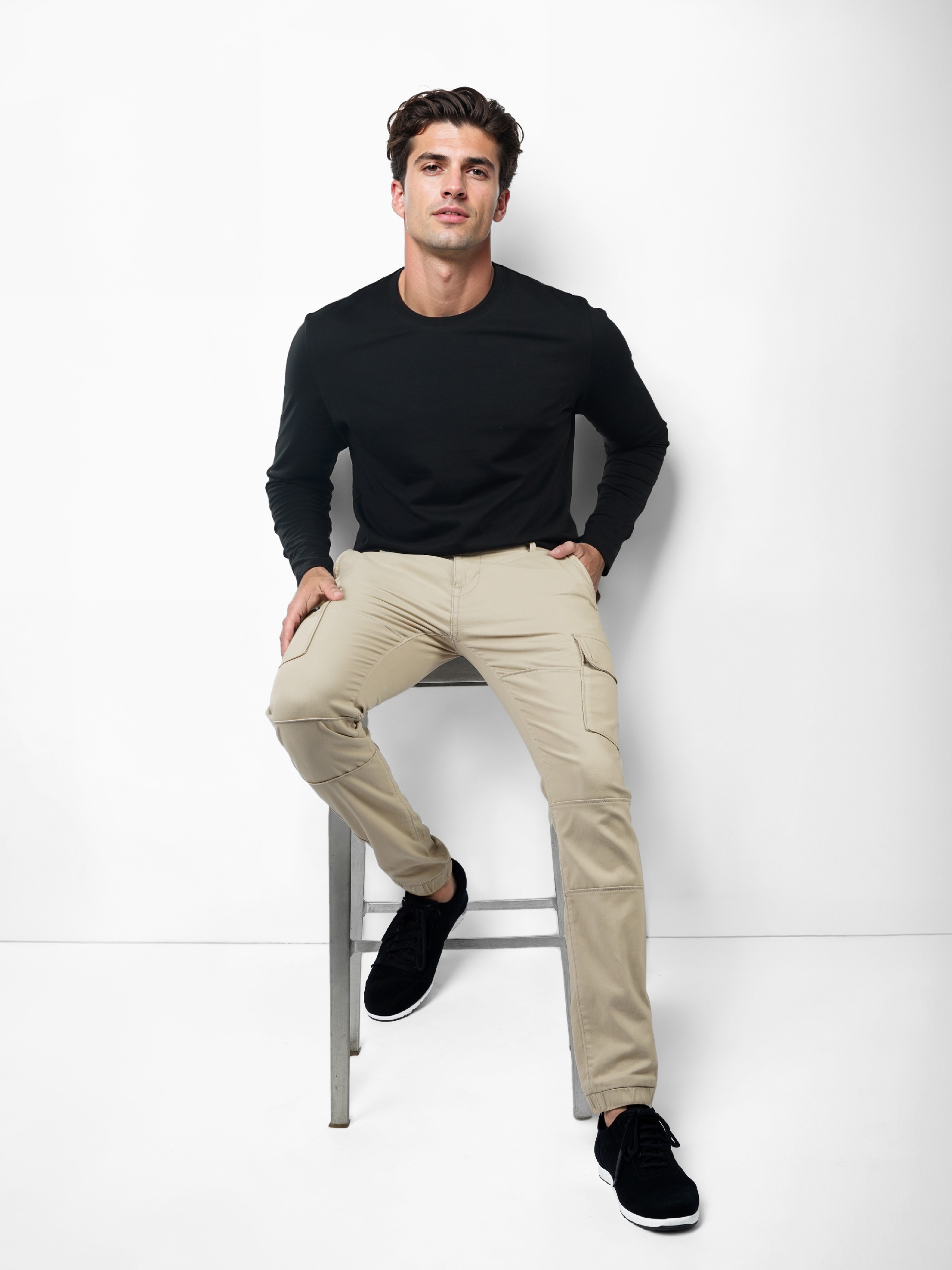 Celio Men Beige Solid Slim Fit Cotton Cargo Trousers