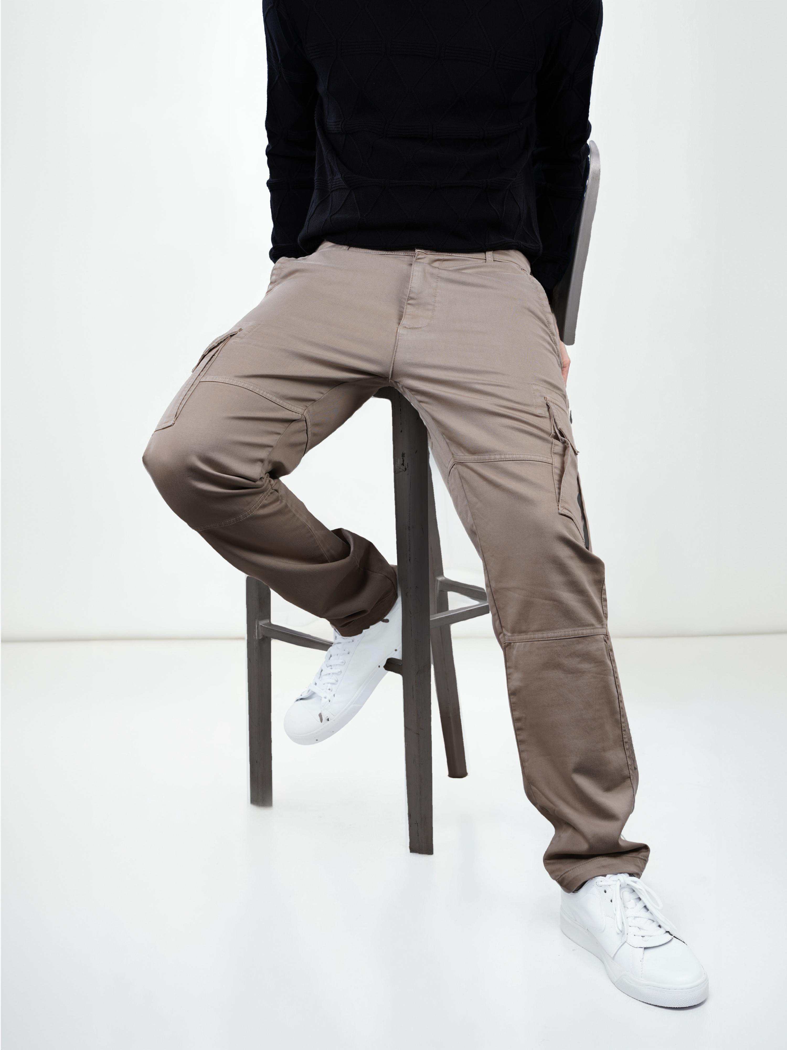 Celio Men Beige Solid Straight Fit Cotton Cargo Jeans