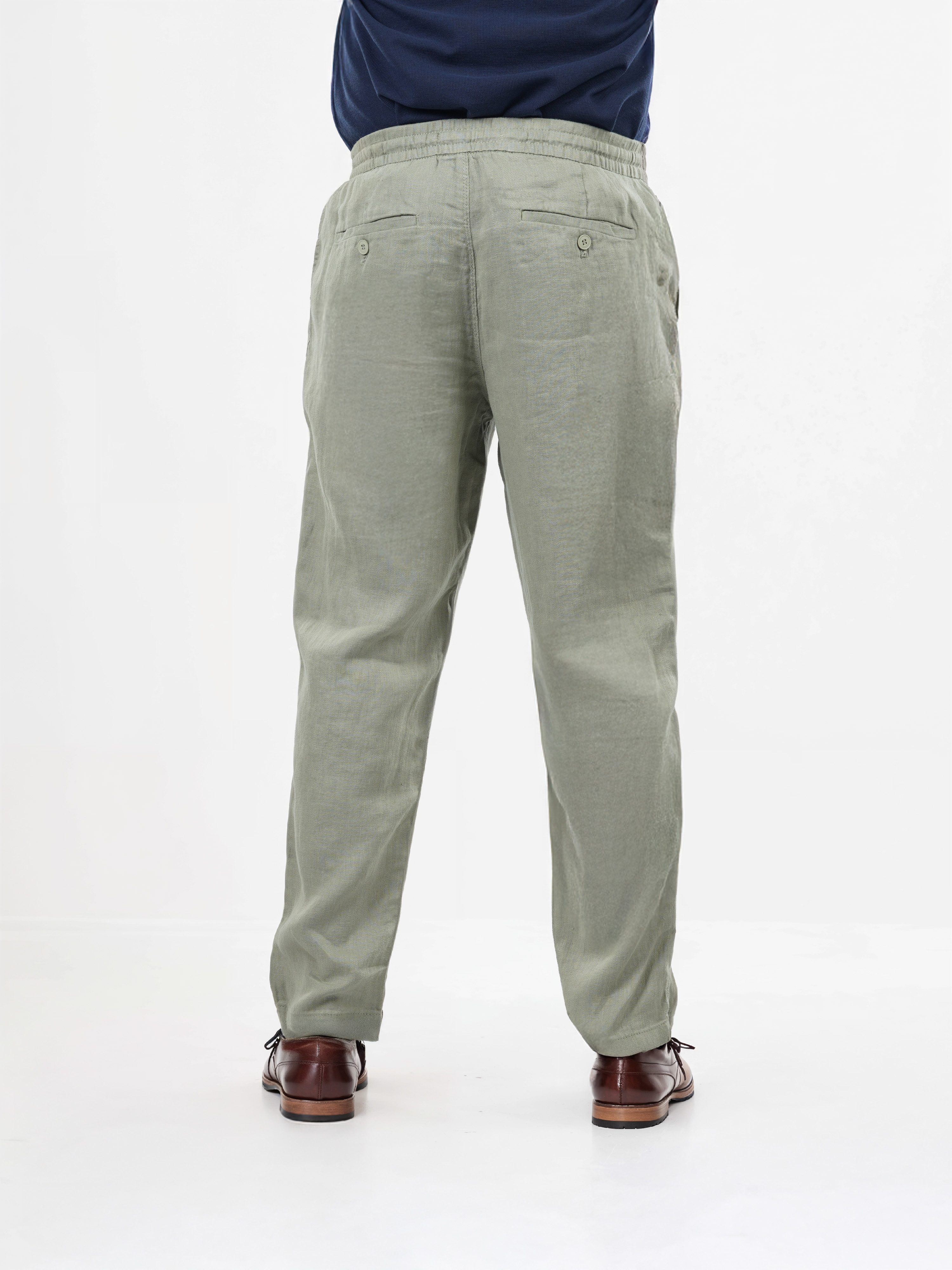 Celio Men Green Solid Straight Fit Linen Trousers