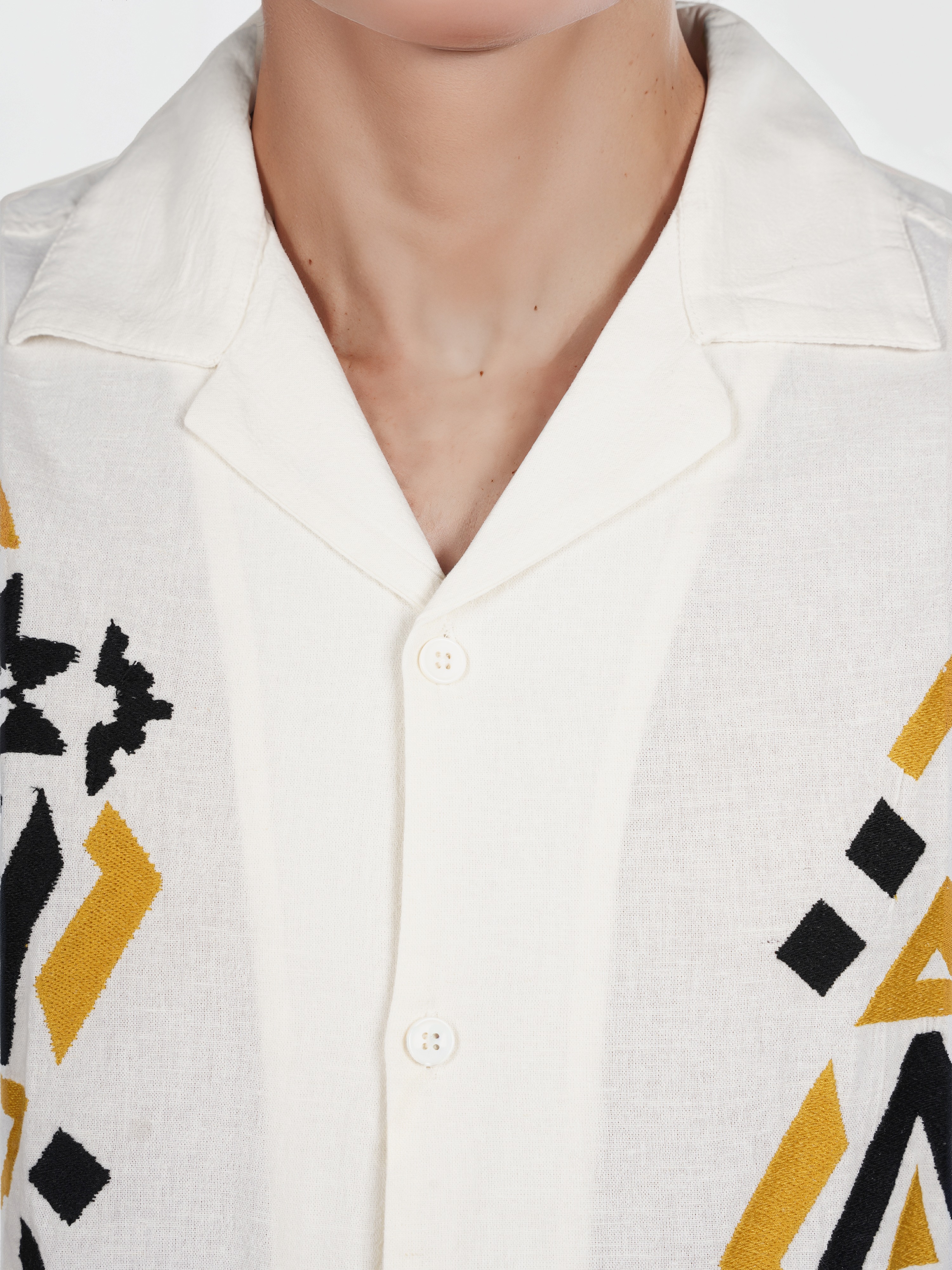 Celio Men White Printed Regular Fit Cotton Linen Shirt
