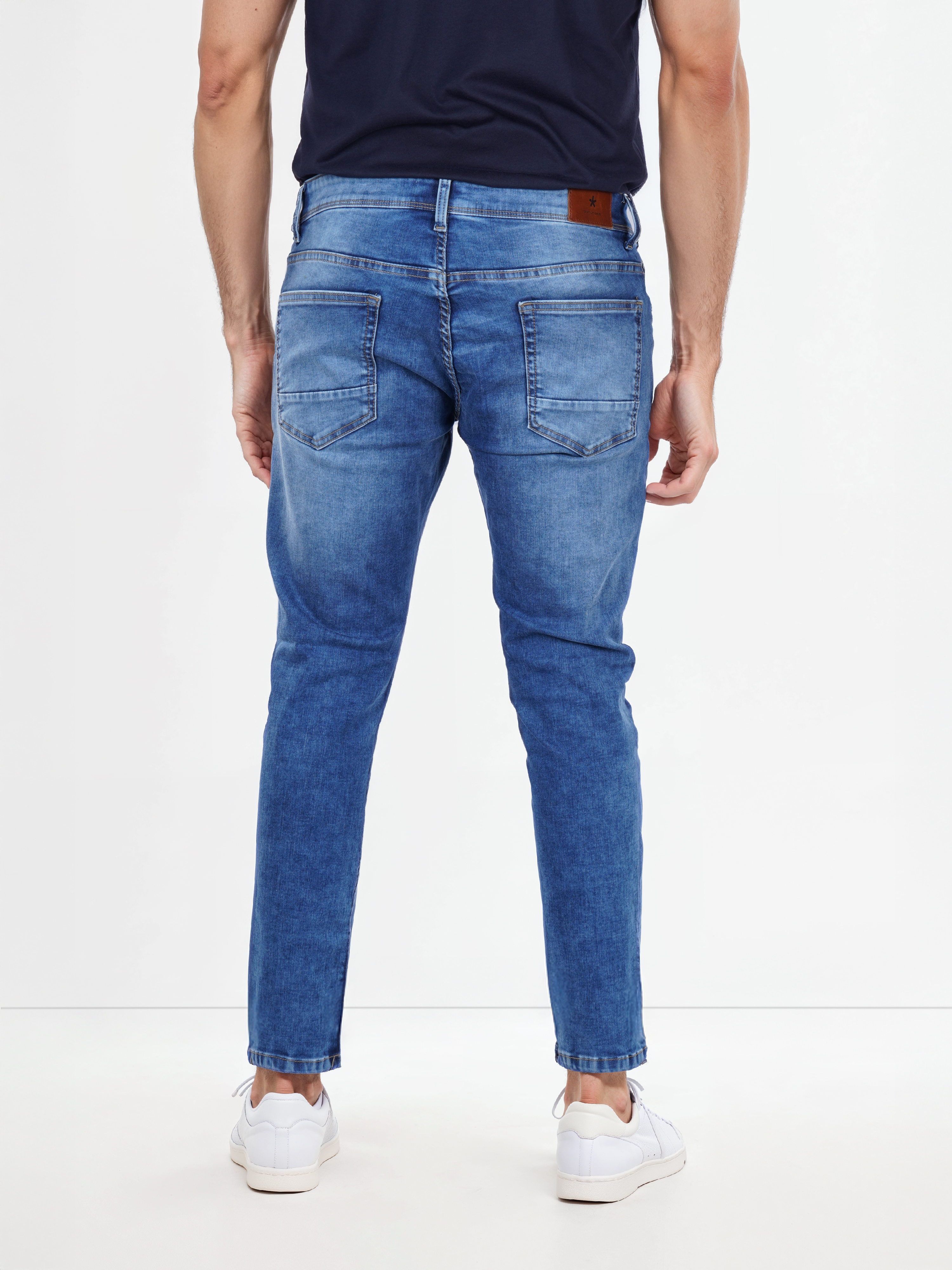 Celio Men Grey Solid Regular Fit Cotton-Blend Jeans