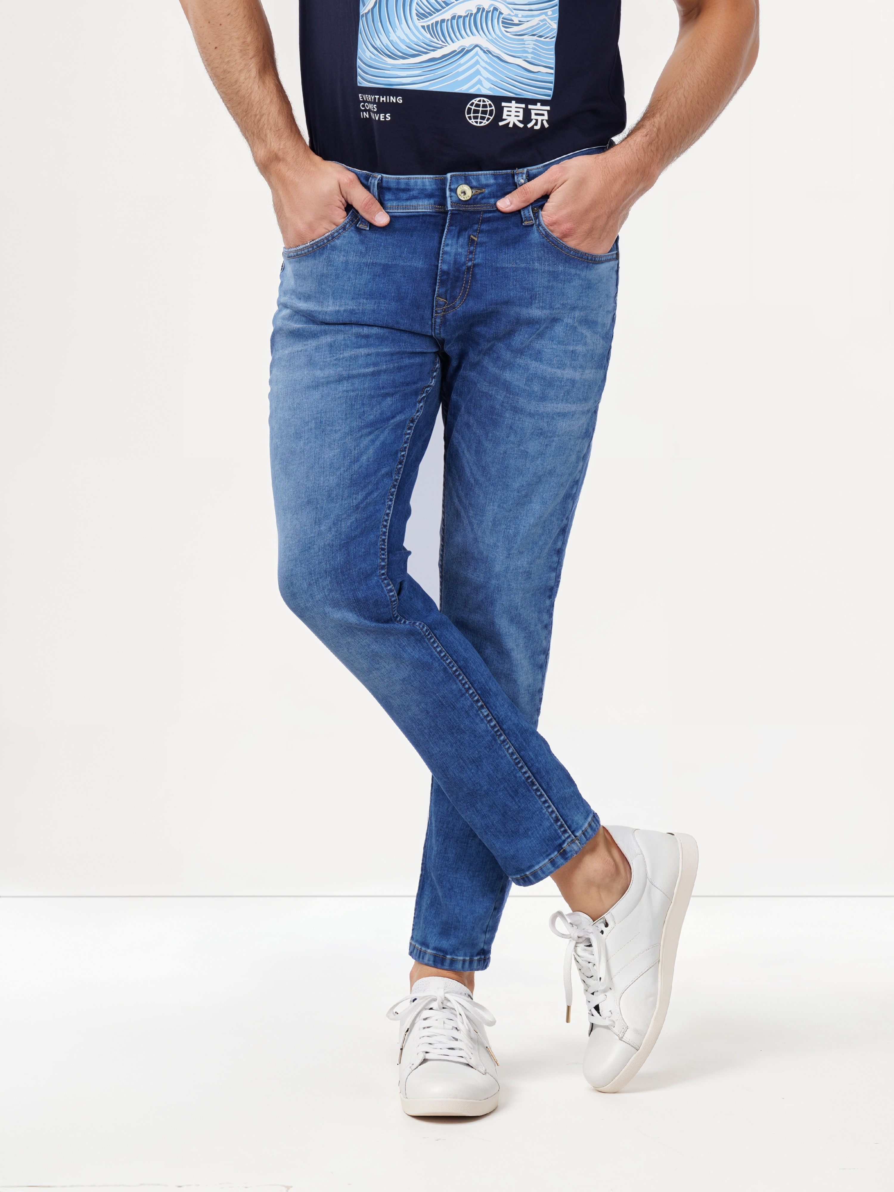 Celio Men Grey Solid Regular Fit Cotton-Blend Jeans