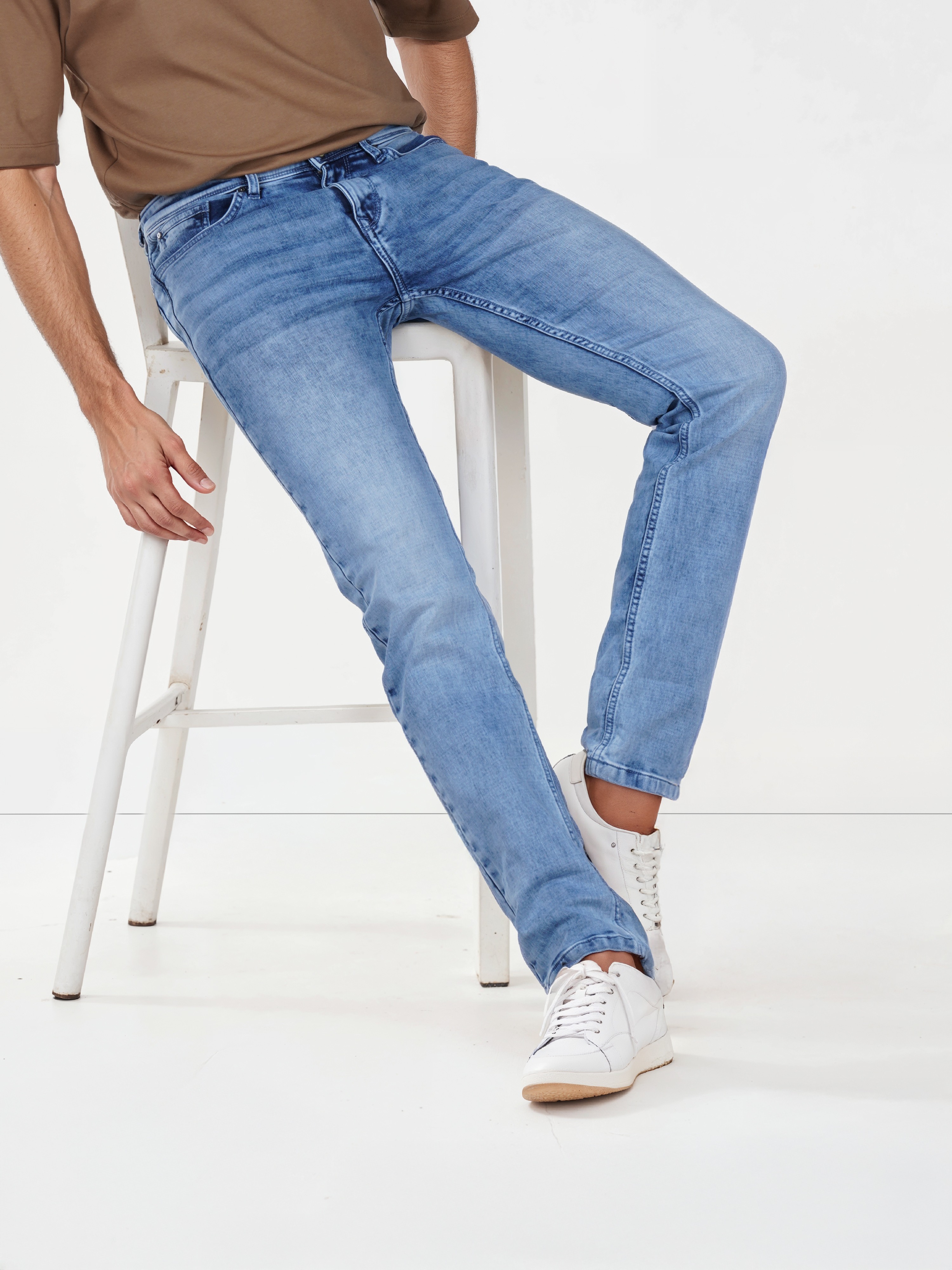 Celio Men Grey Solid Slim Fit Cotton Jeans