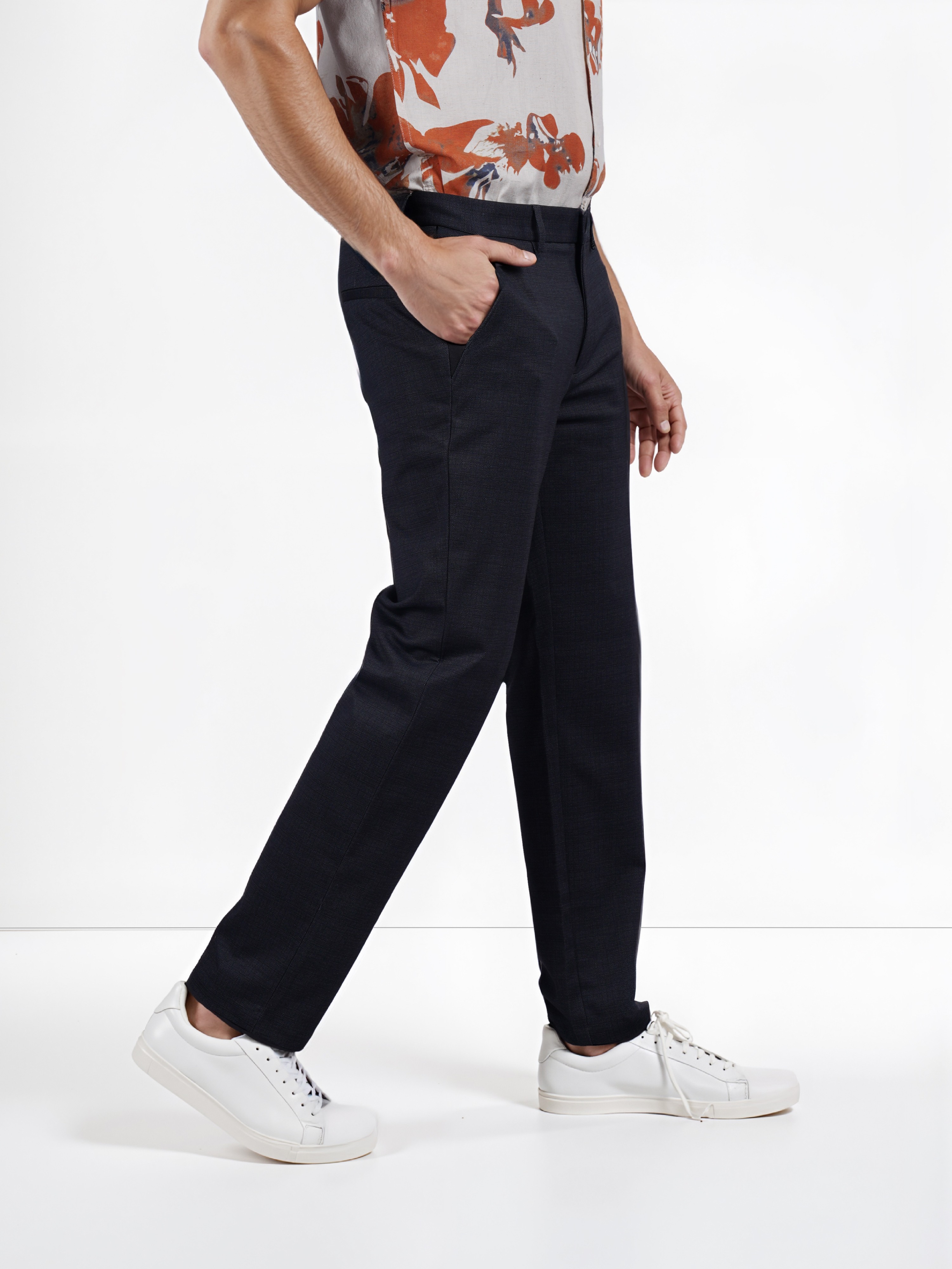 Celio Men Black Solid Slim Fit Polyester Fashion Trouser