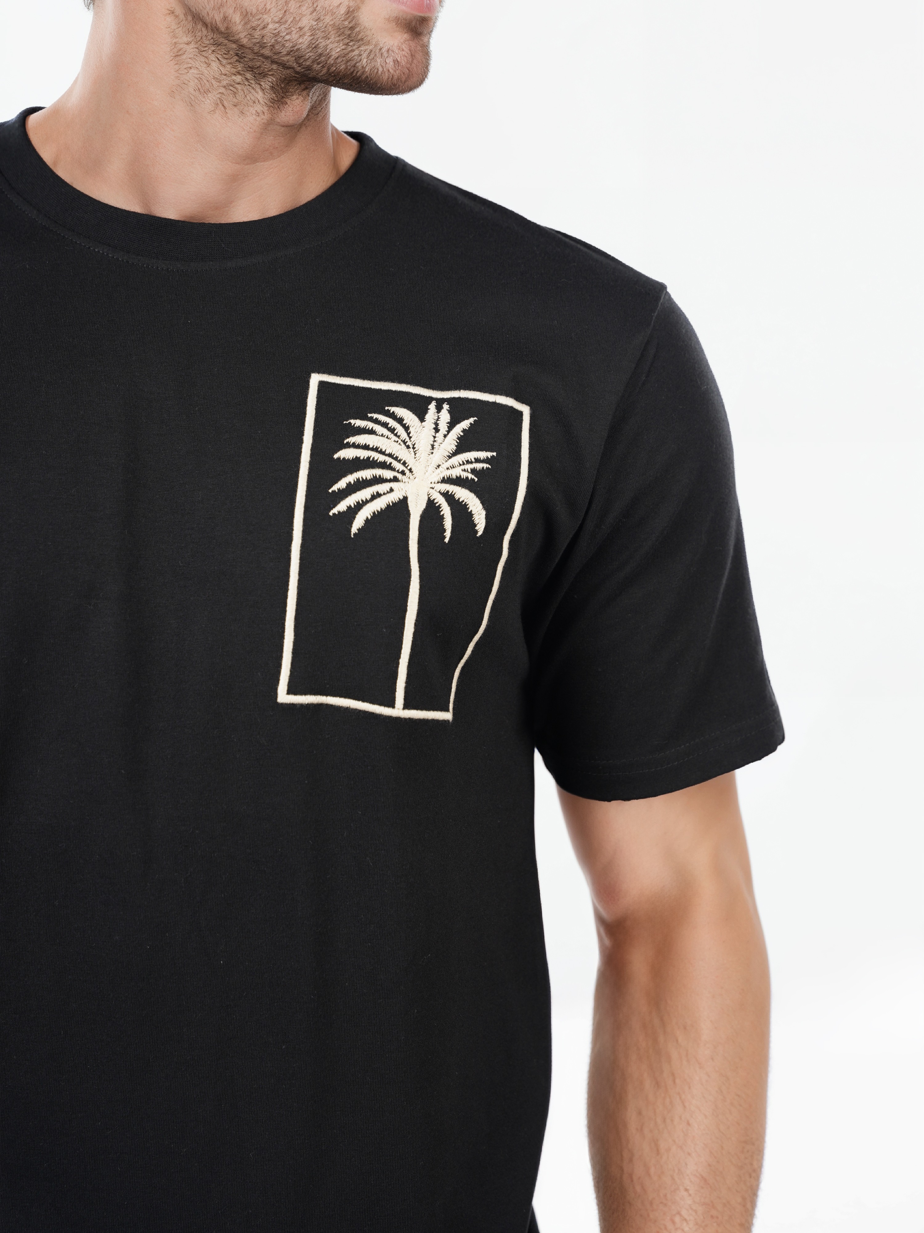 Celio Men Black Printed Boxy Short Sleeves Cotton Tshirt