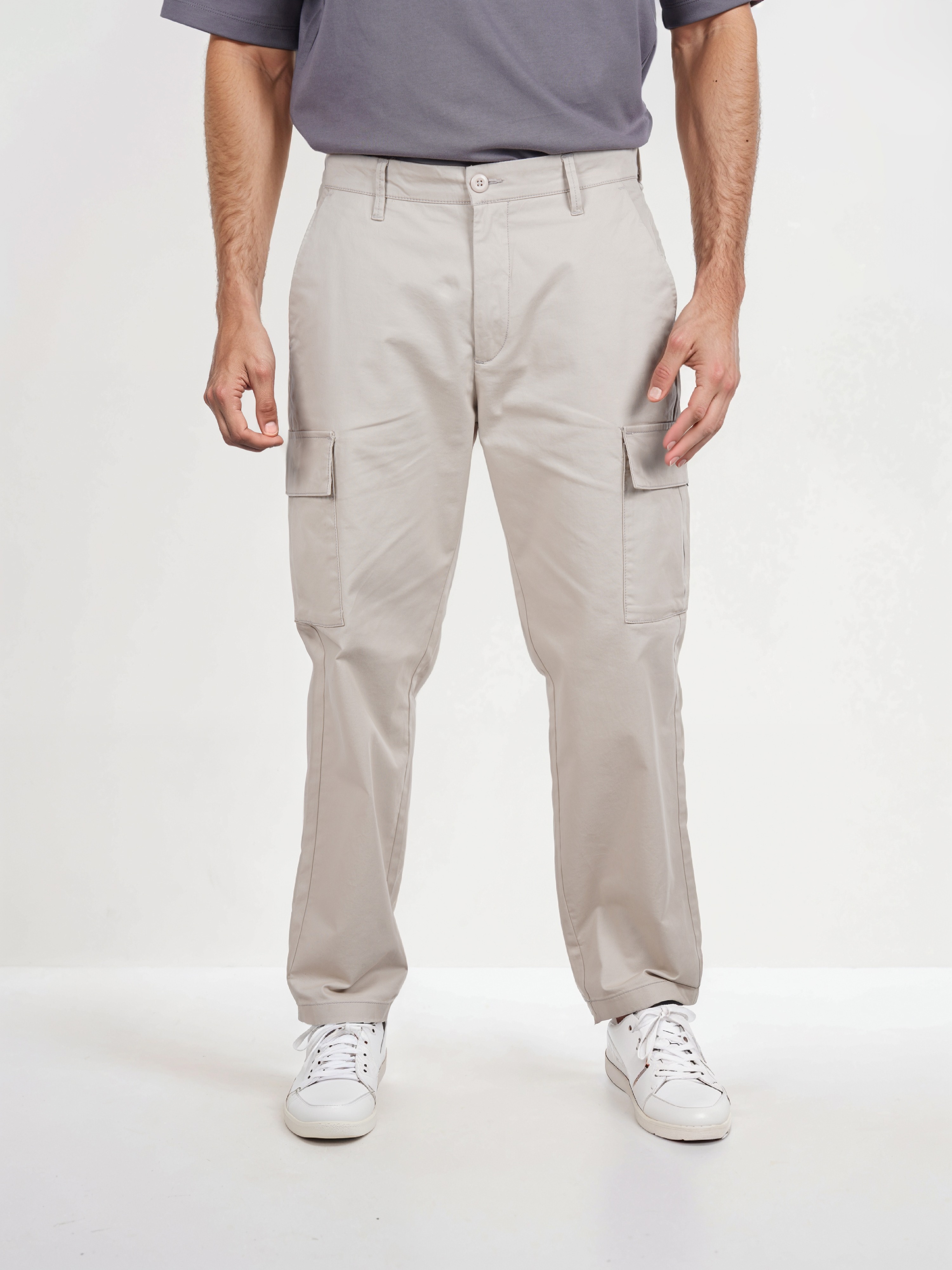 Celio Men Beige Solid Regular Fit Cotton Cargos