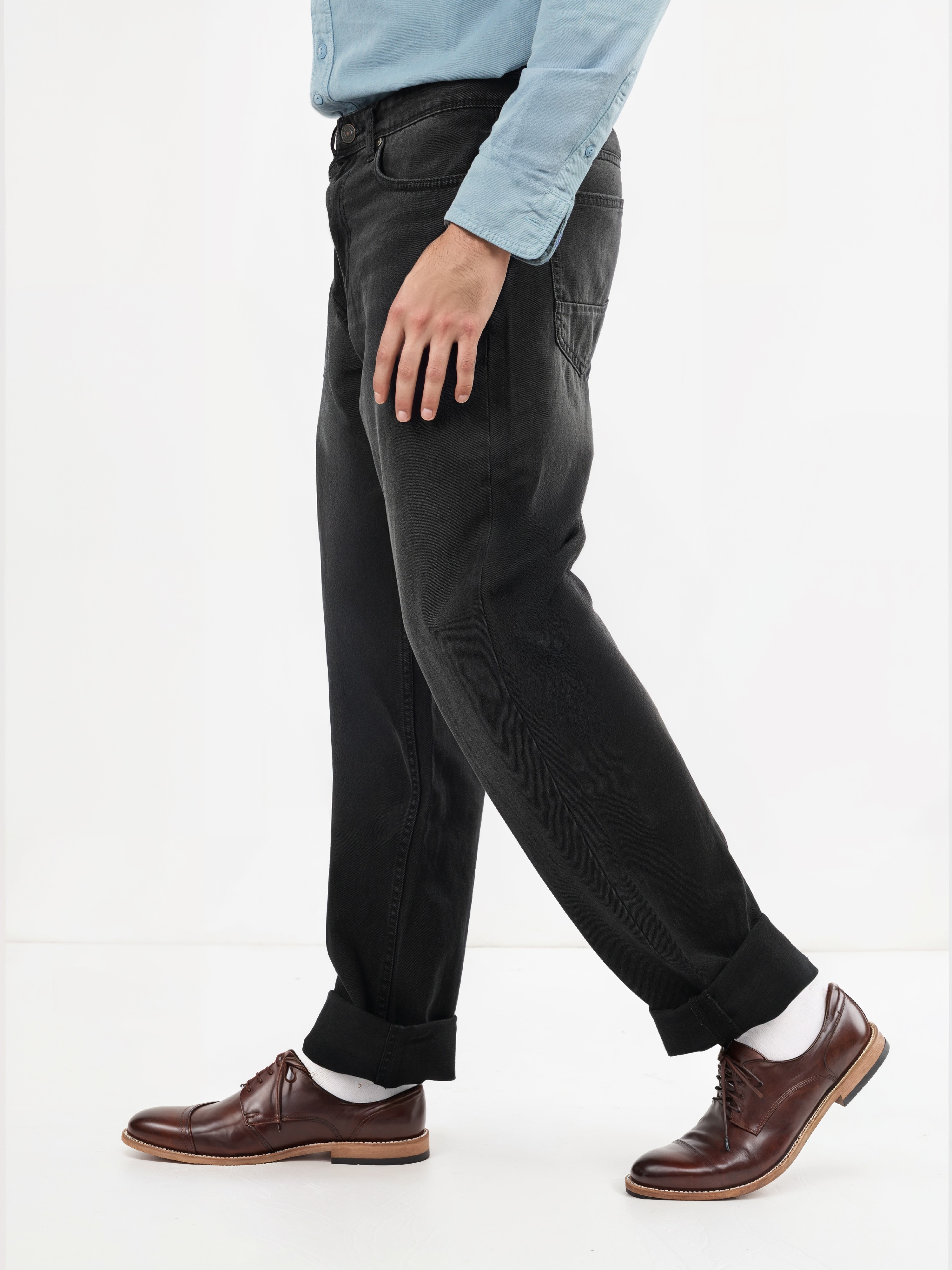 Celio Men Black Solid Relaxed Fit Cotton Jeans
