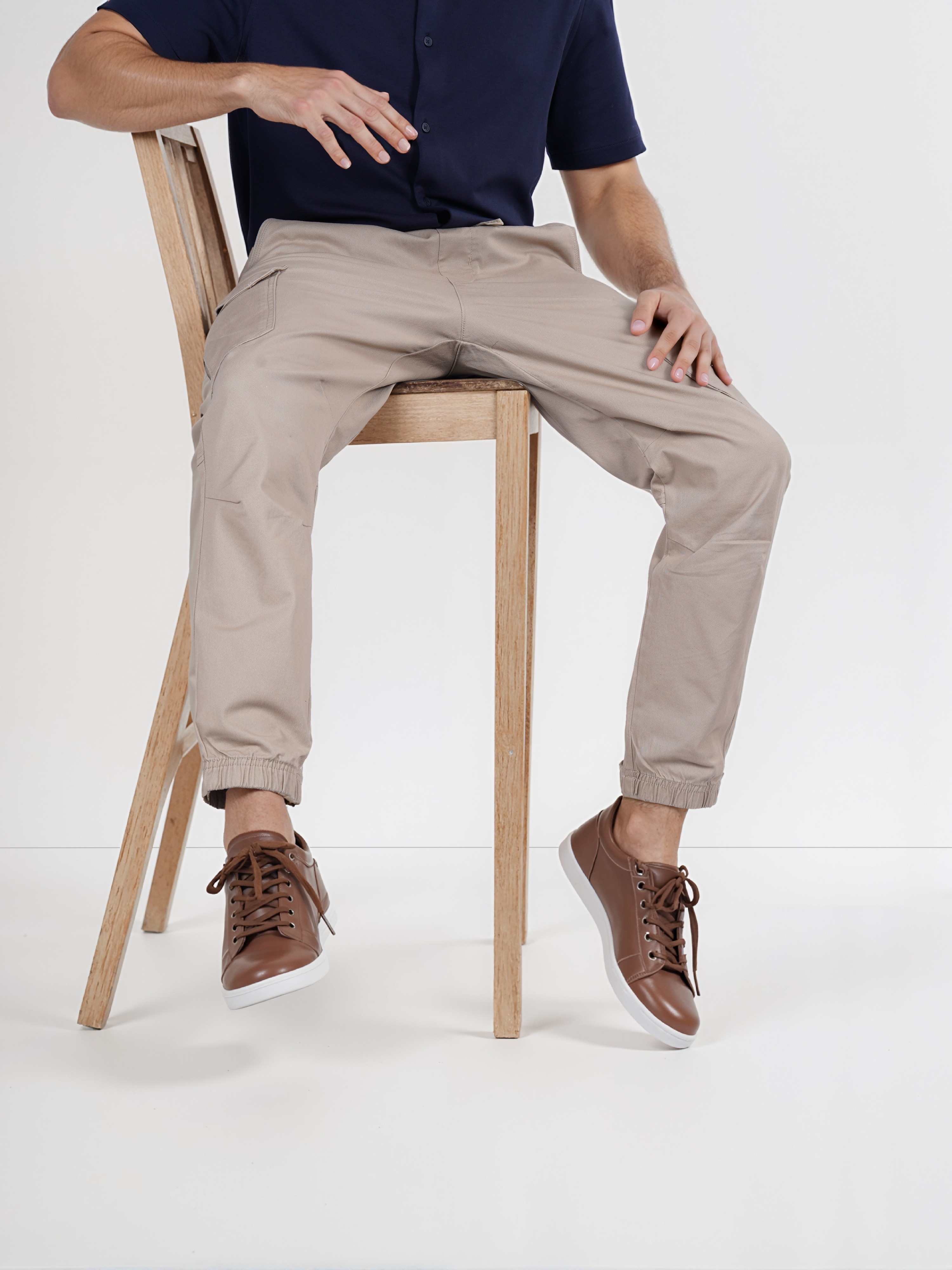 Celio Men Beige Solid Slim Fit Cotton Cargo