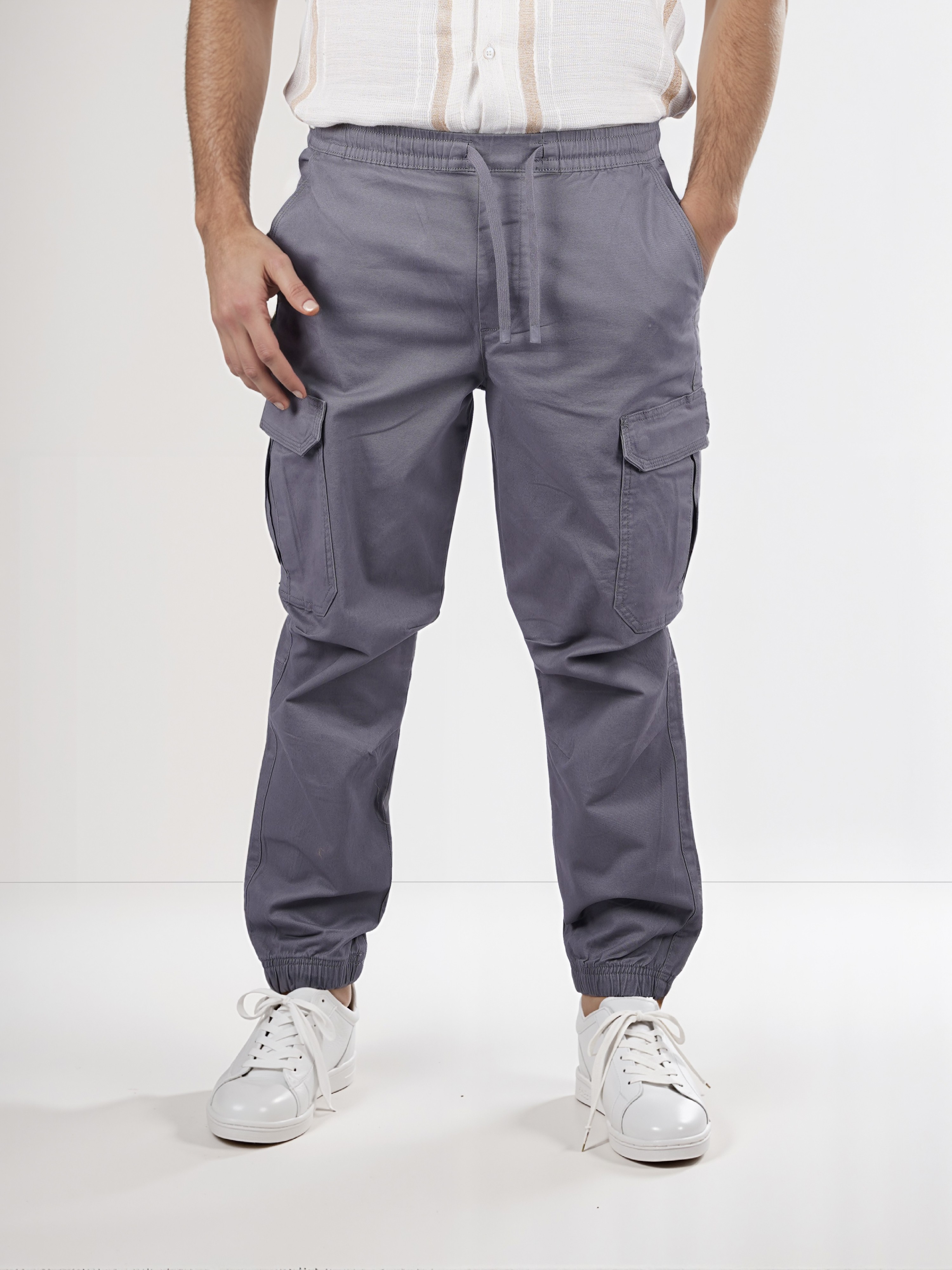 Celio Men Grey Solid Slim Fit Cotton Cargo
