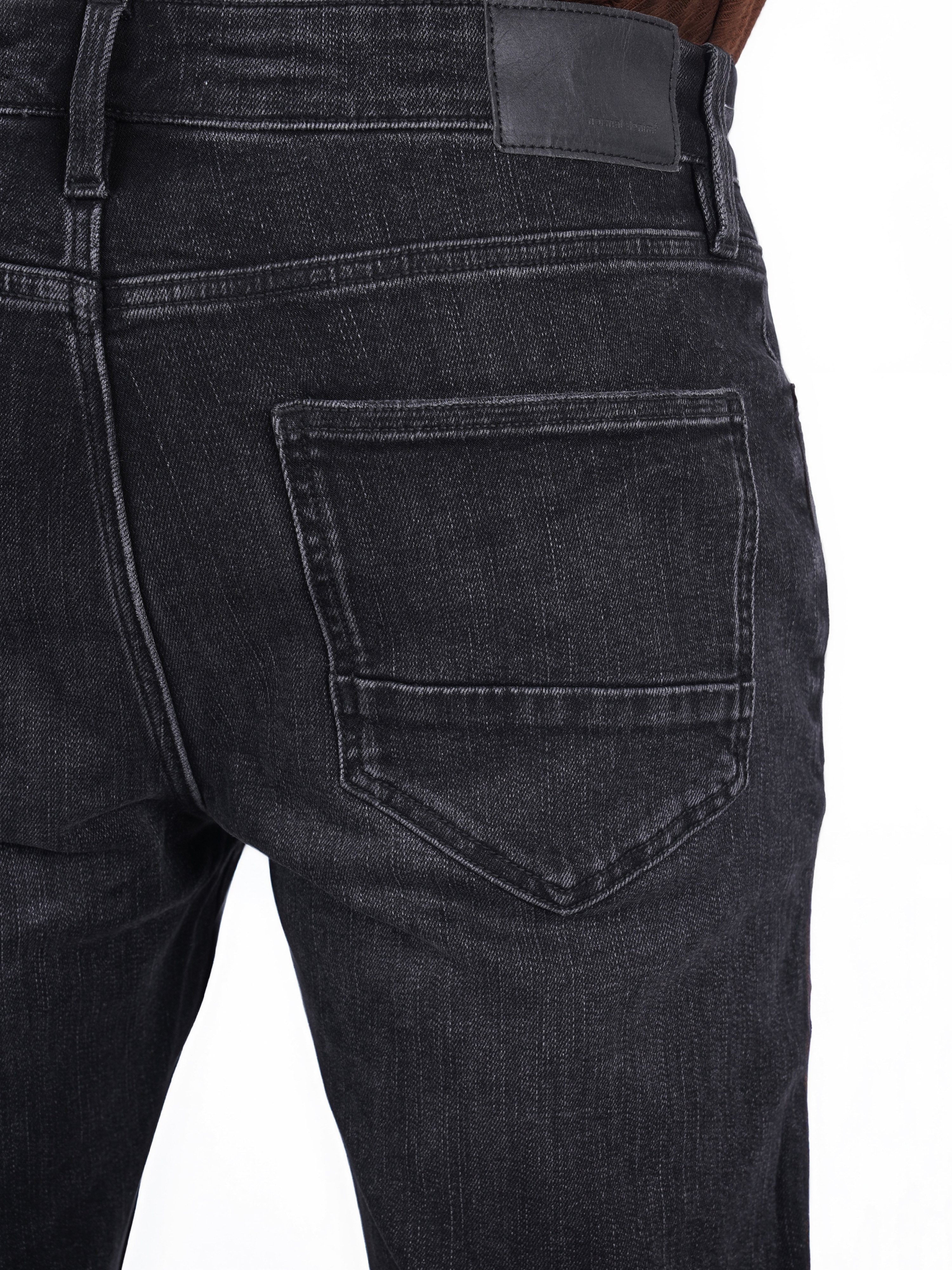 Celio Men Black Solid Slim Fit Cotton Twill Denim Jeans