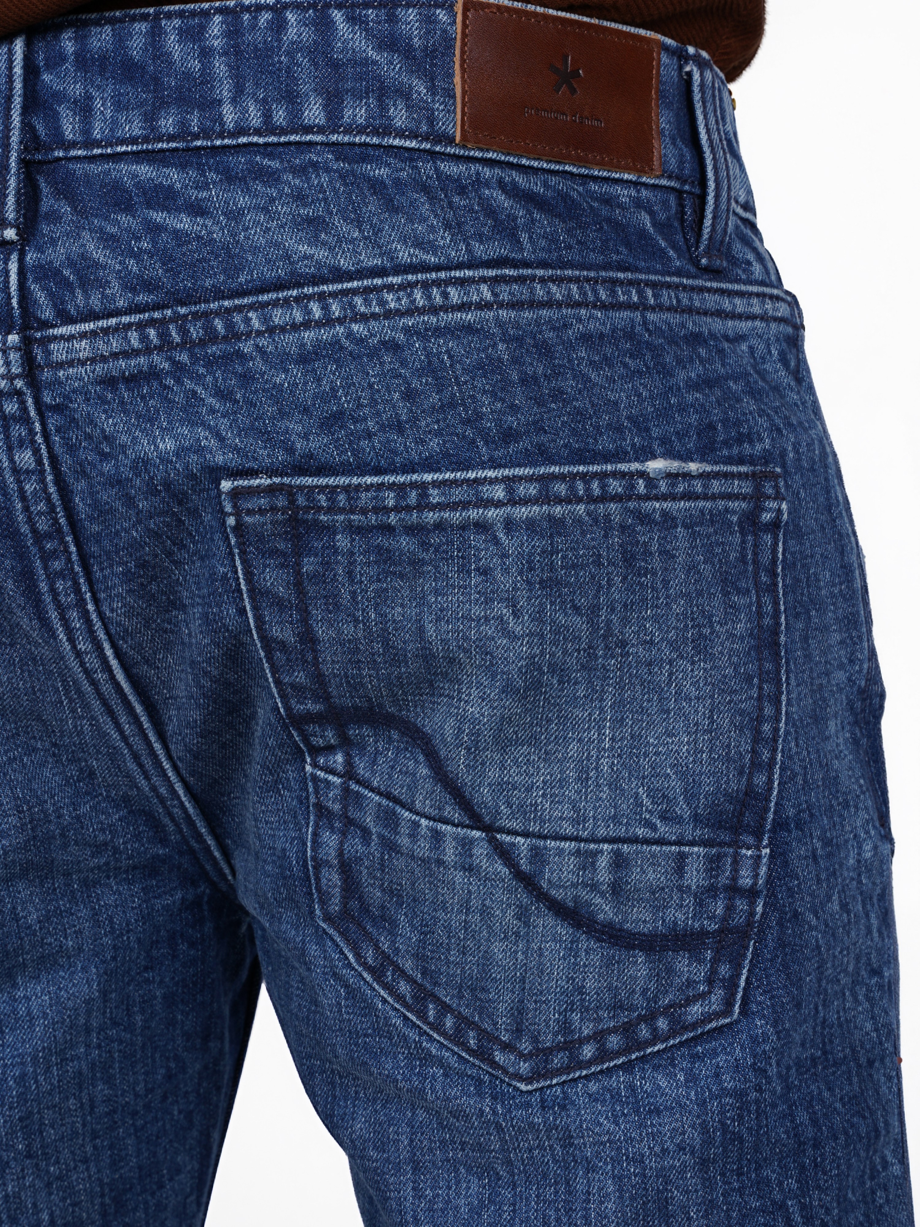 Celio Men Blue Solid Straight Fit Cotton Twill Denim - Distress & Crackel Jeans
