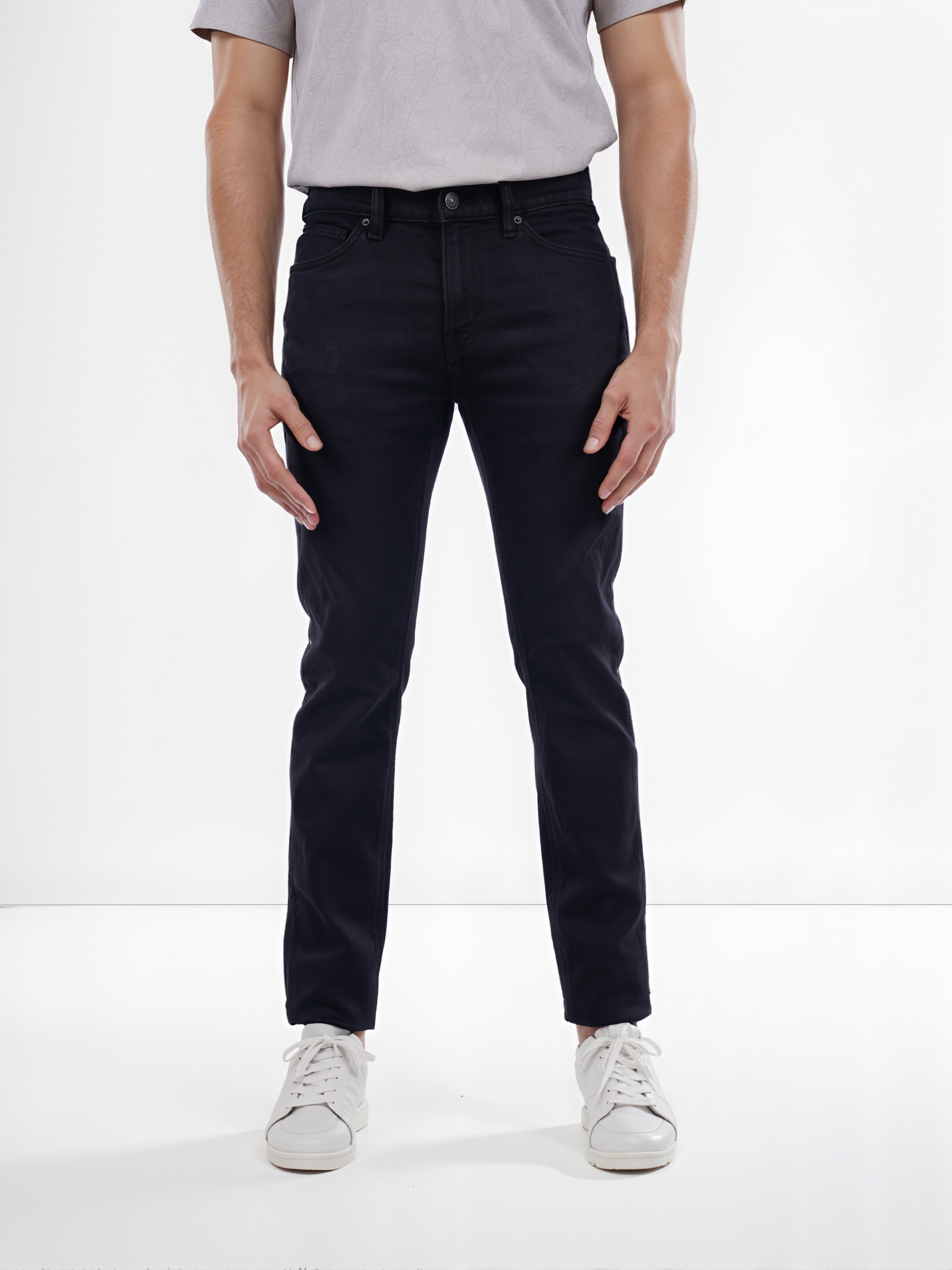 Celio Men Black Solid Slim Fit Cotton Knit | Dobby Jeans