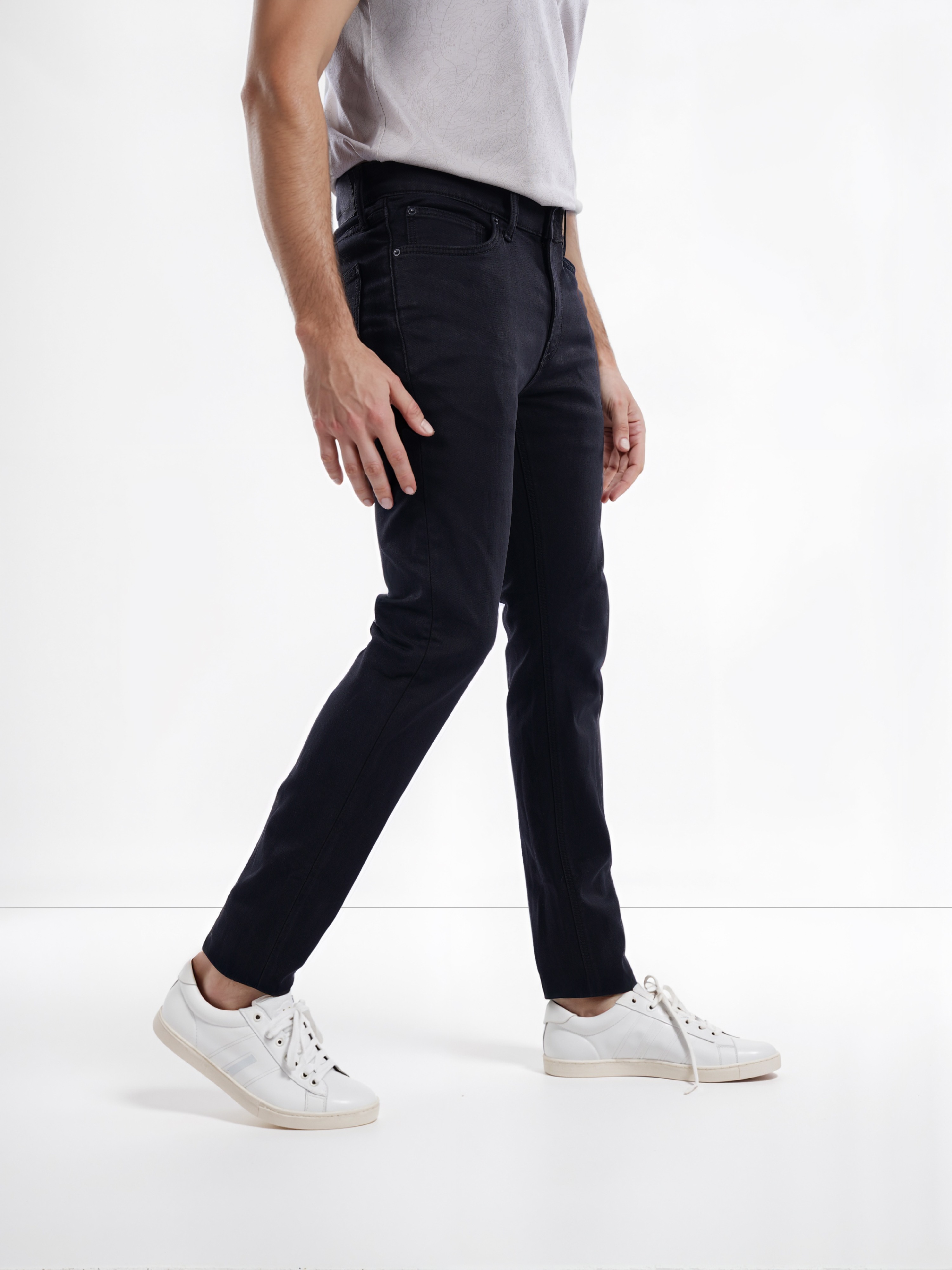 Celio Men Black Solid Slim Fit Cotton Knit | Dobby Jeans