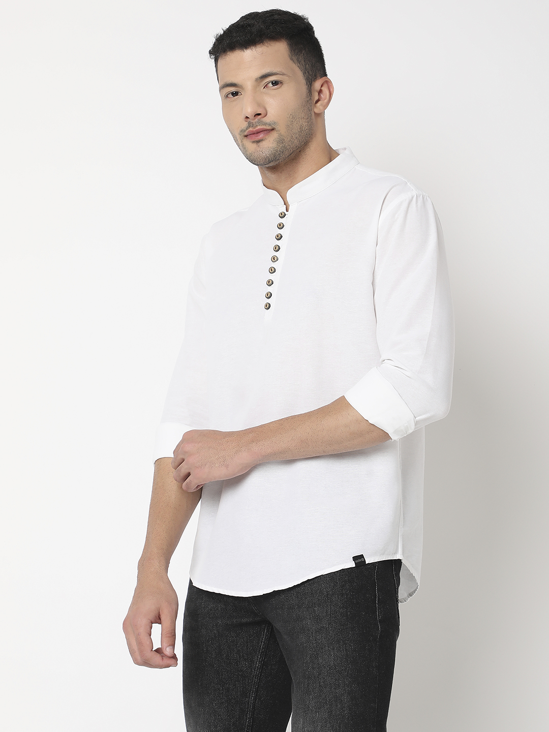 Spykar Men White Cotton Linen Slim Fit Mandarin Collar Plain Kurta