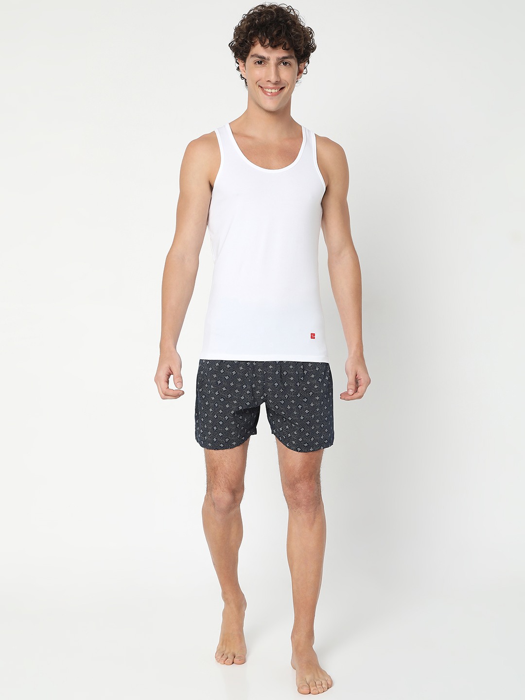 Underjeans by Spykar White Cotton Blend Regular Fit Vest