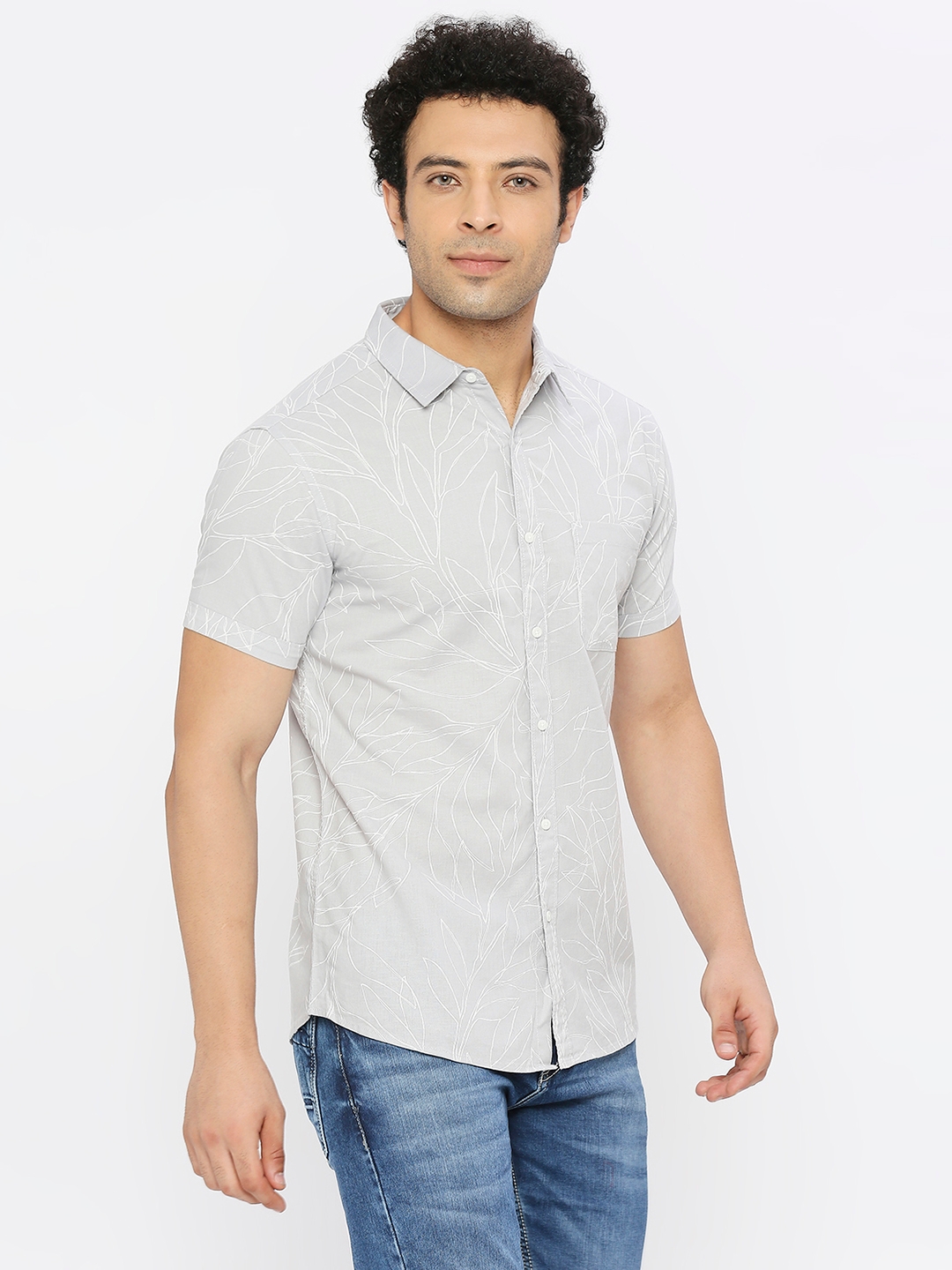 spykar | Spykar Men Light Grey Linen Slim Fit Half Sleeve Printed Shirt 2