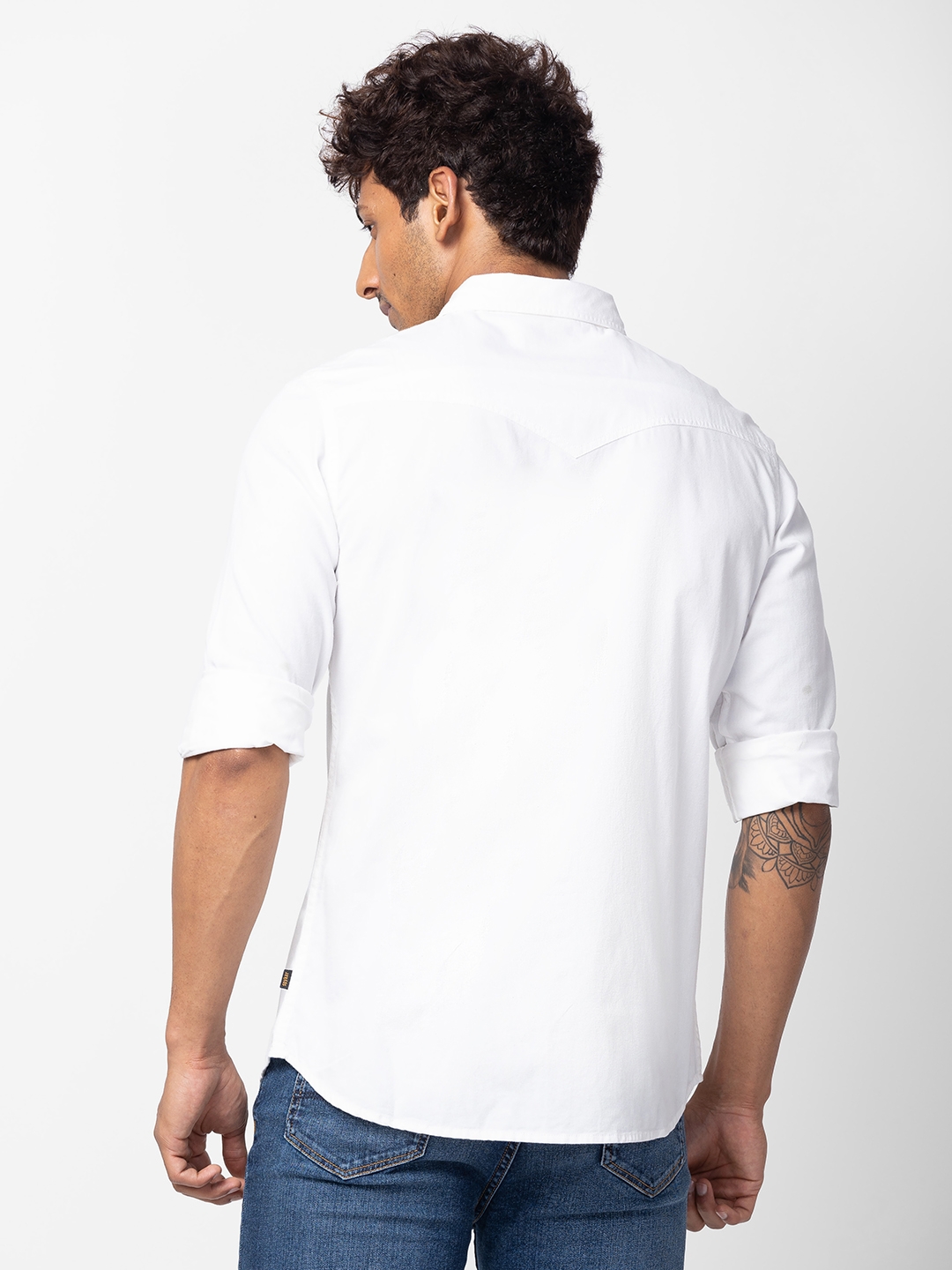 spykar | Spykar Men White Cotton Slim Fit Plain Shirt 2