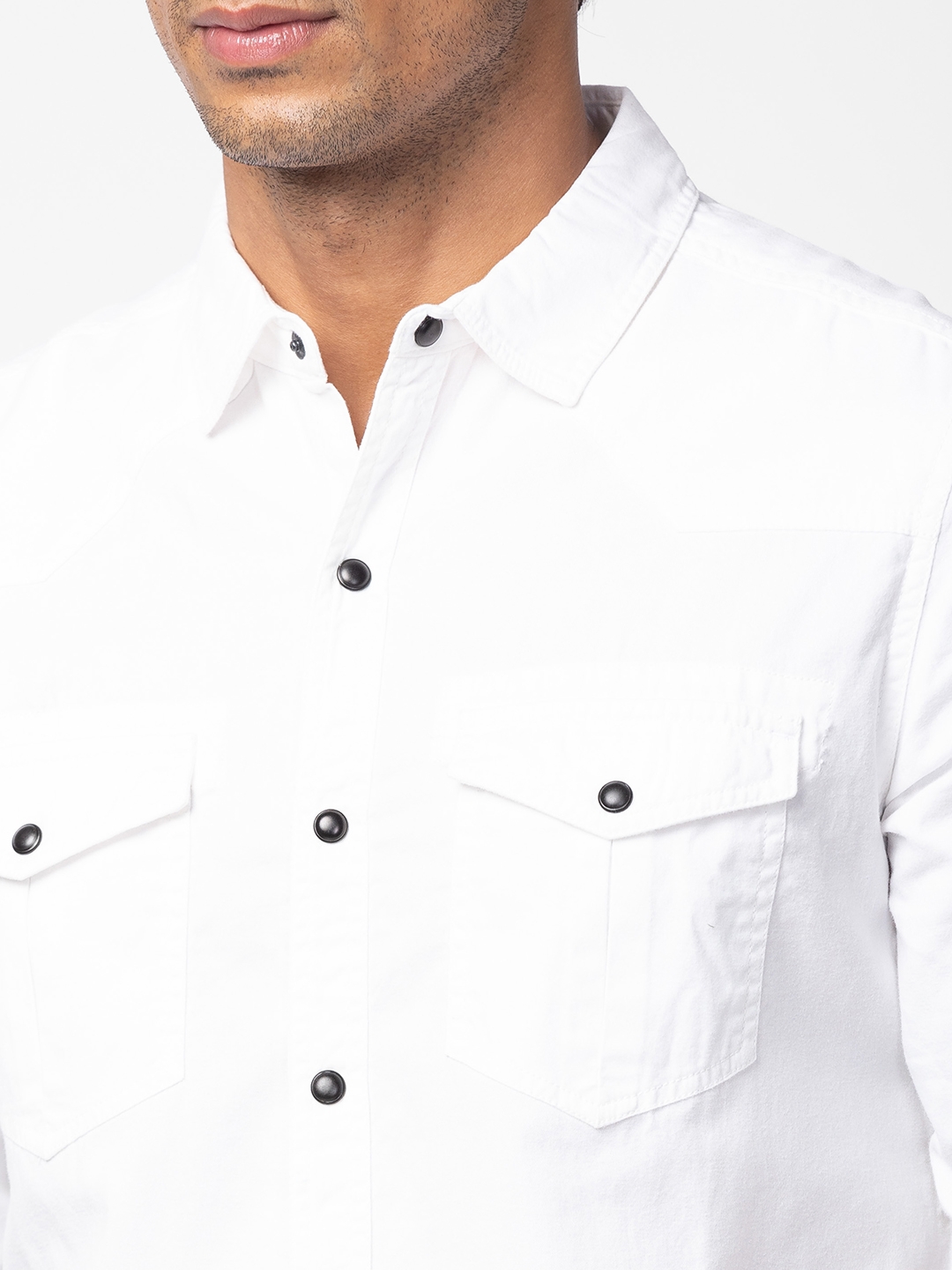 spykar | Spykar Men White Cotton Slim Fit Plain Shirt 4