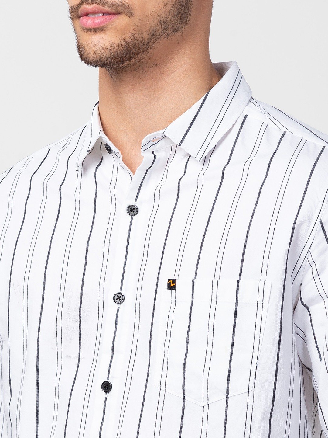 Spykar Men White Cotton Slim Fit Striped Shirt