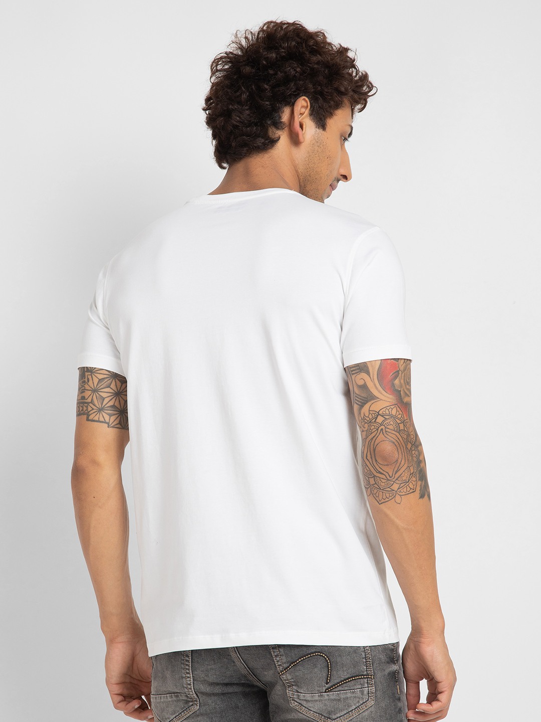 Spykar Men White Cotton Slim Fit Printed Round Neck Tshirt
