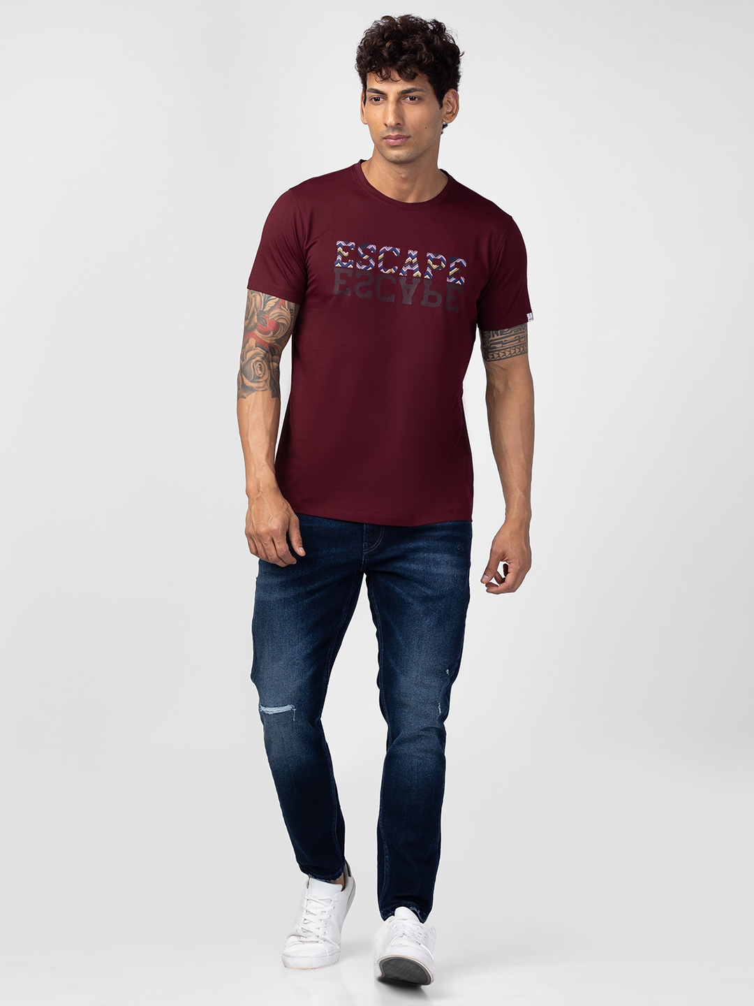 Spykar | Spykar Men Wine Cotton Regular Fit Half Sleeve Printed T-Shirt 1