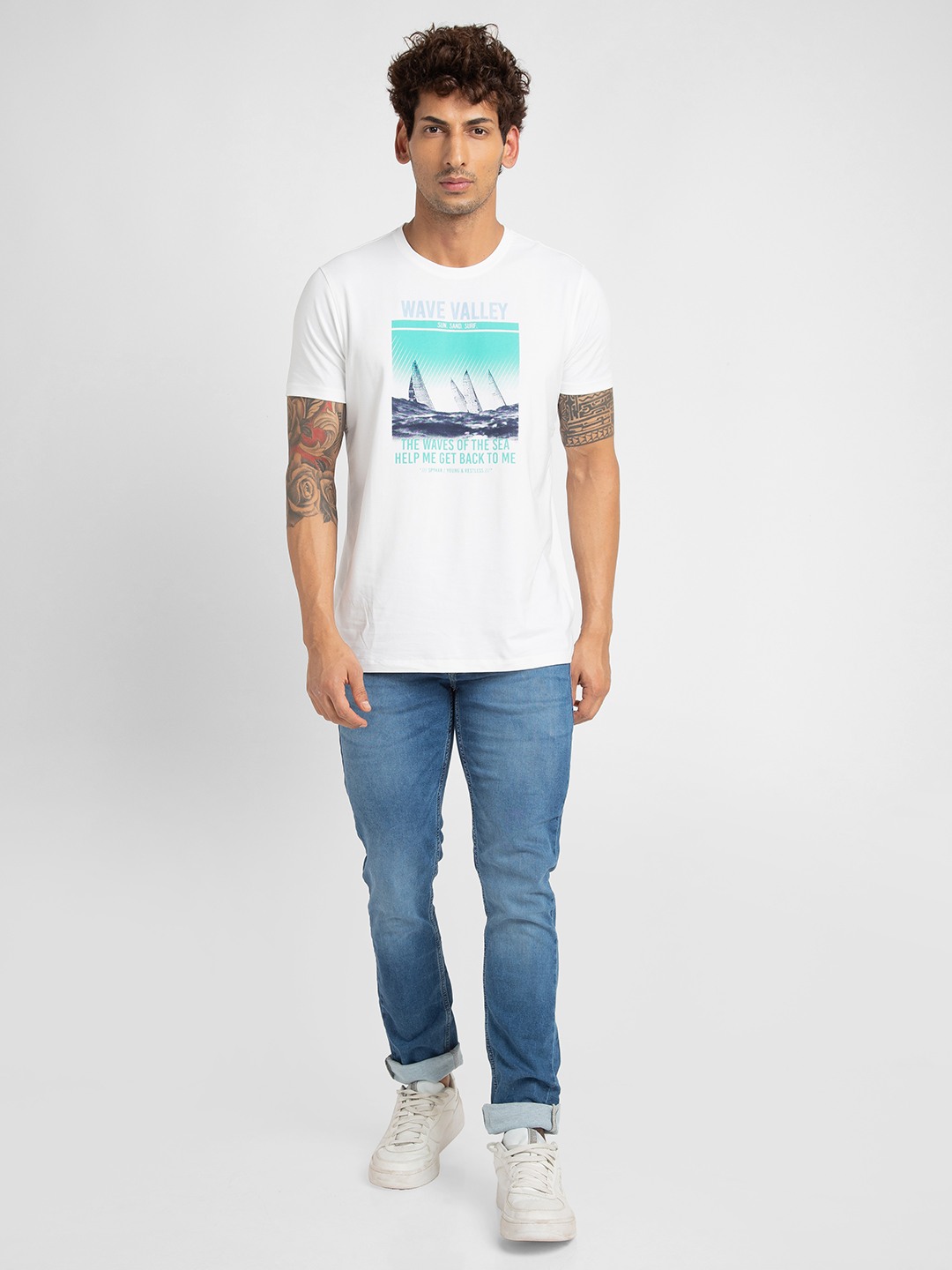 Spykar Men White Blended Slim Fit Printed Round Neck Tshirt