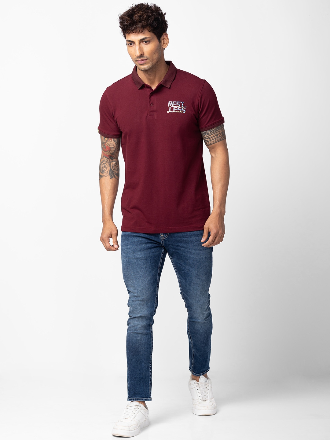 spykar | Spykar Men Wine Cotton Regular Fit Half Sleeve Printed T-Shirt 1