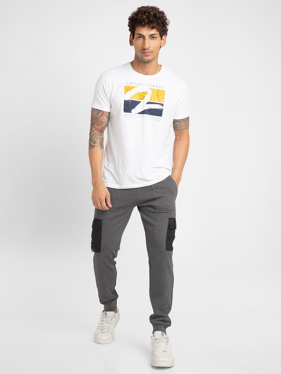 Men's Grey Blended Solid Trackpants