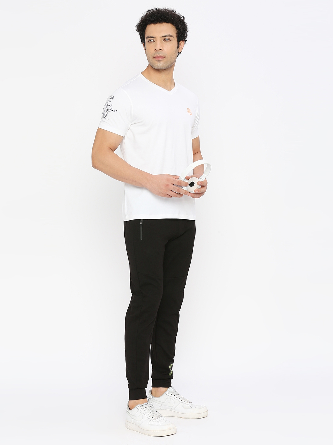 spykar | Spykar Men White Cotton Regular Fit Half Sleeve Plain V-Neck Tshirt 6