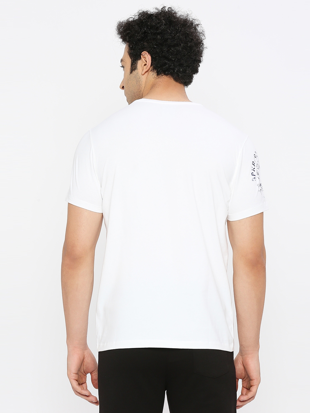 spykar | Spykar Men White Cotton Regular Fit Half Sleeve Plain V-Neck Tshirt 3