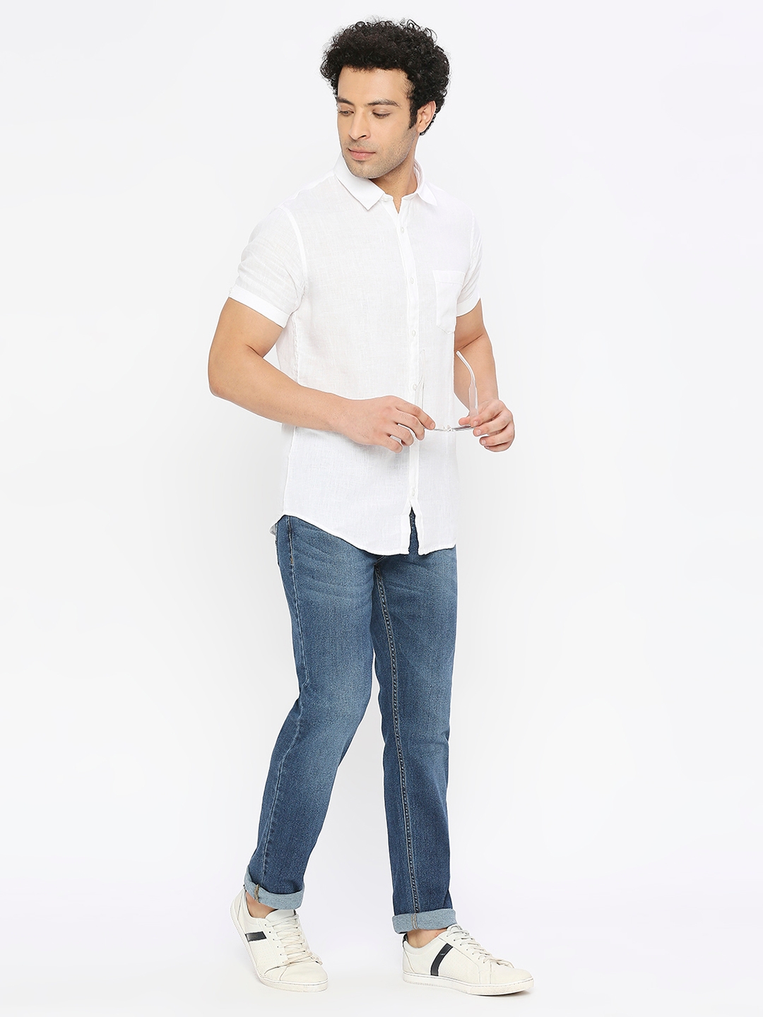 spykar | Spykar Men White Linen Slim Fit Half Sleeve Plain Shirt 5