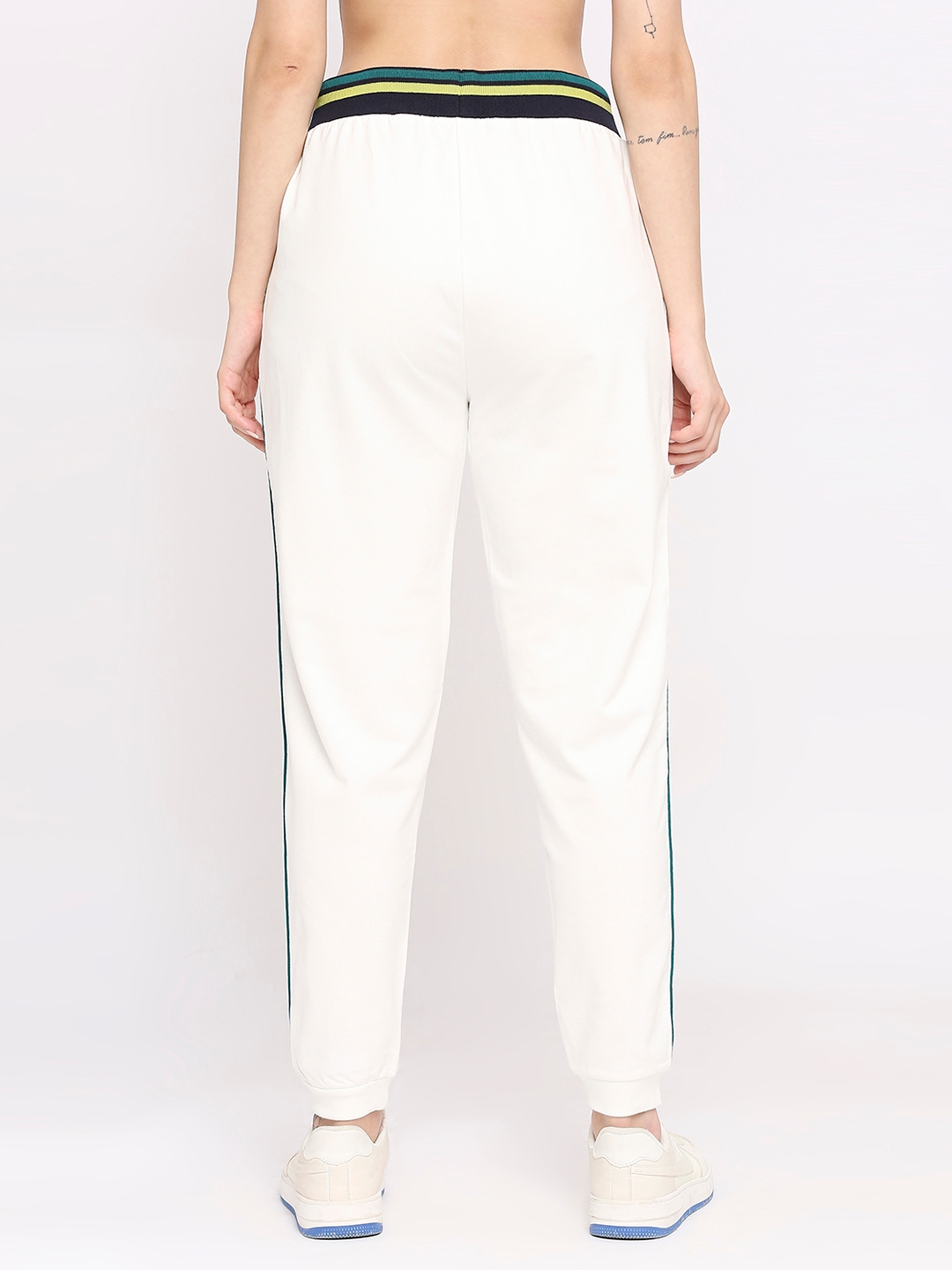 spykar | Spykar Women White Cotton Solid Trackpants 3