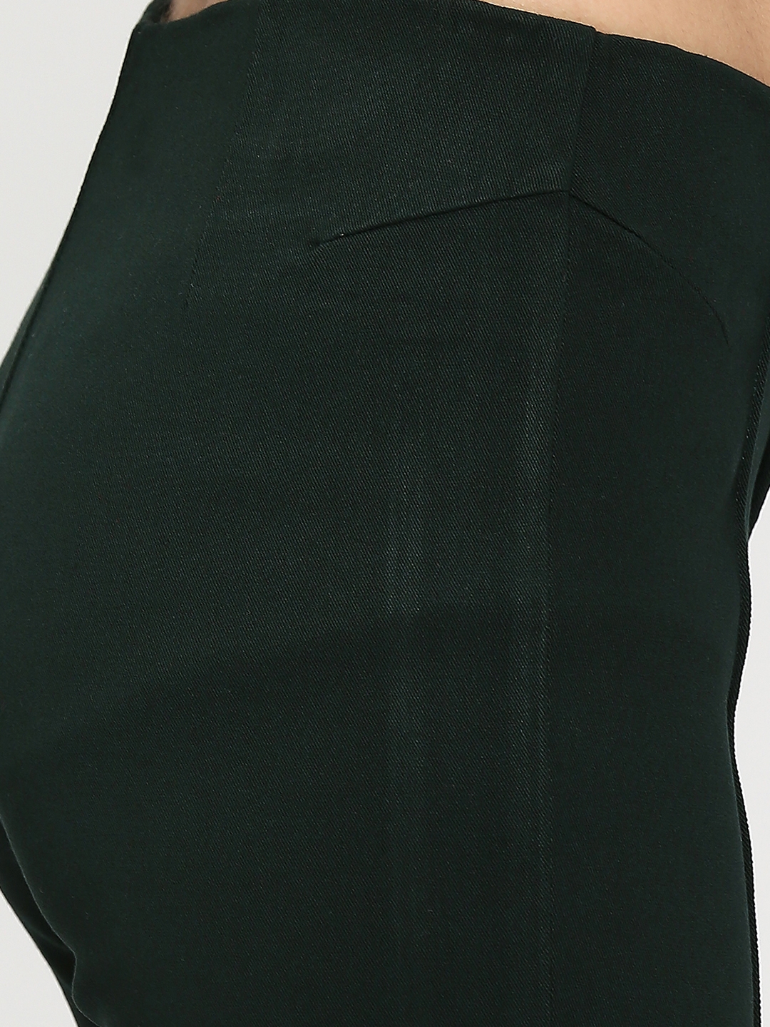 spykar | Spykar Women Dark Green Regular Fit Ankle Length Mid Rise Trousers 4