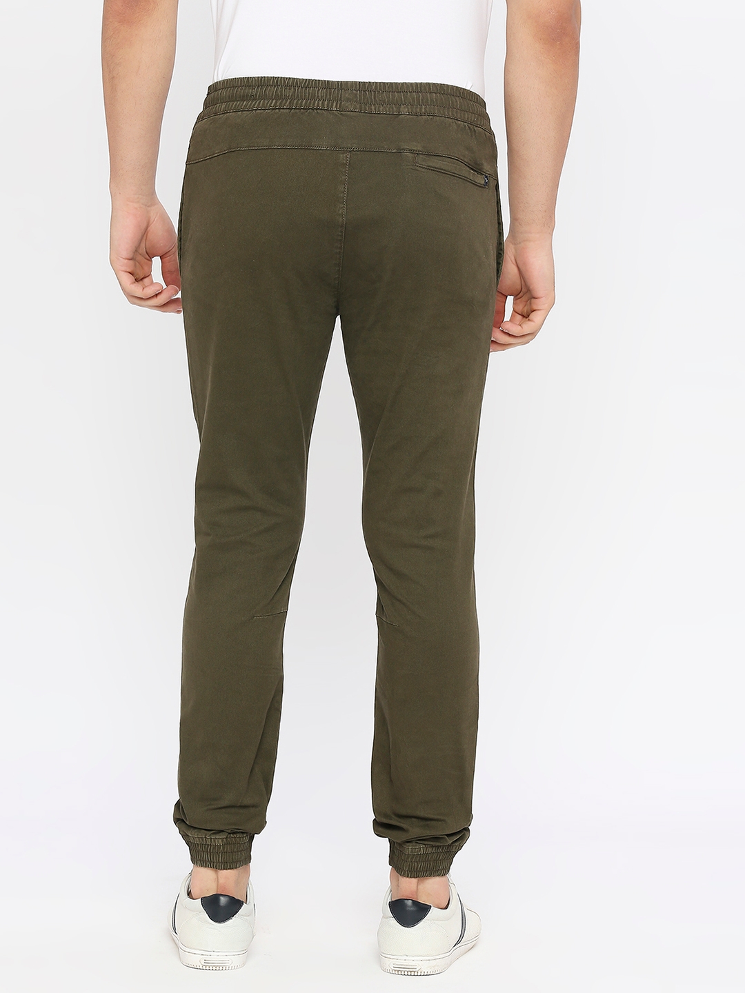 spykar | Spykar Men Military Green Lycra Slim Fit Ankle Length Plain Trousers 3